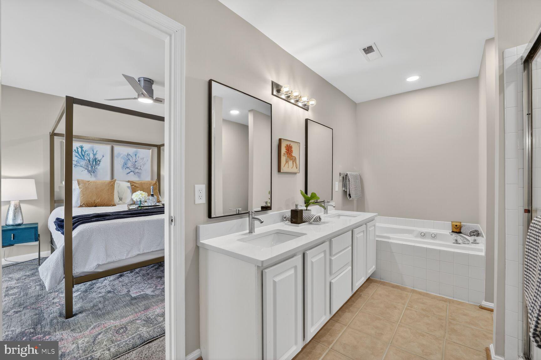 SEVEN OAKS - Residential