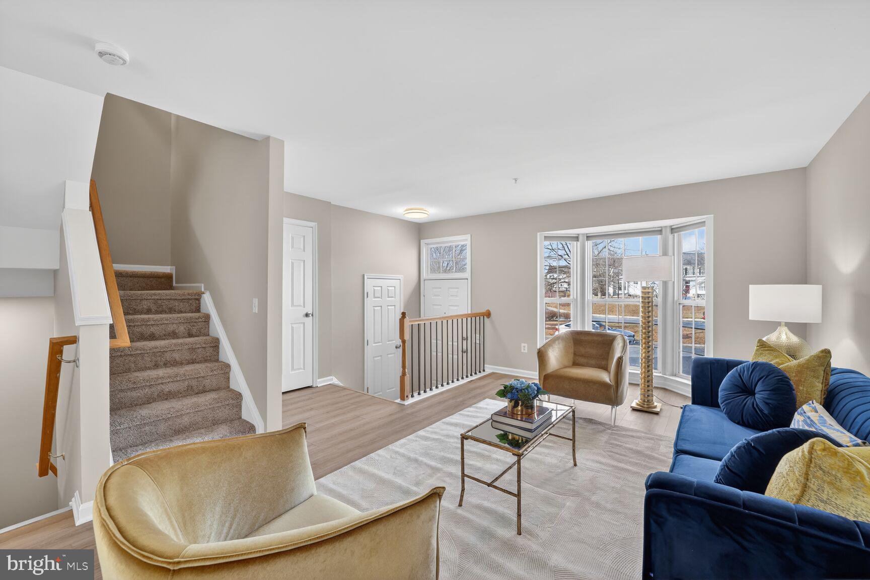 SEVEN OAKS - Residential