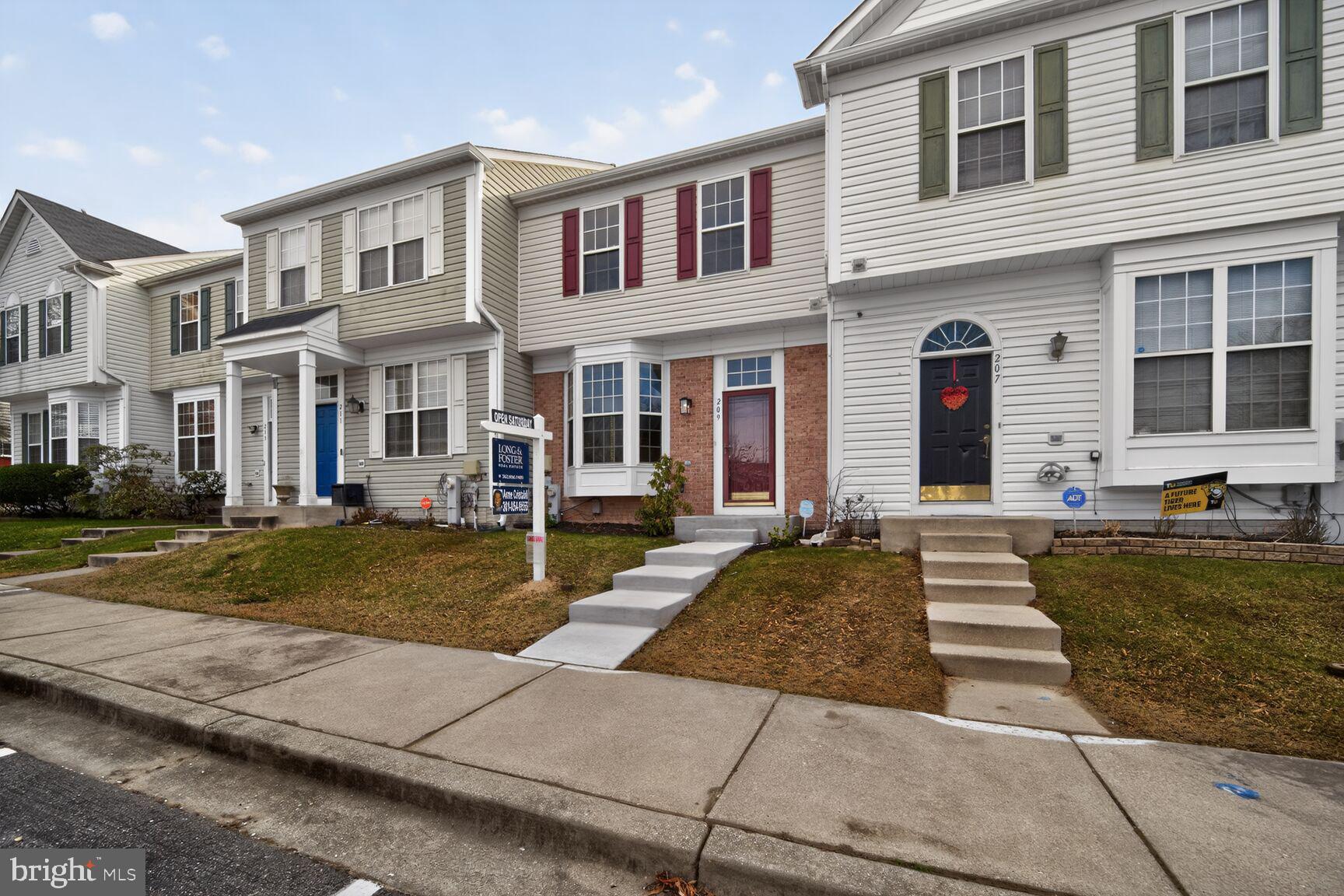 SEVEN OAKS - Residential