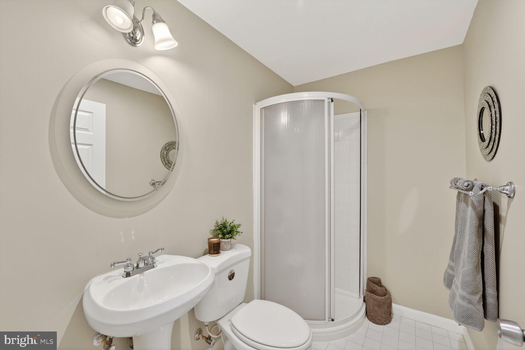 SEVEN OAKS - Residential