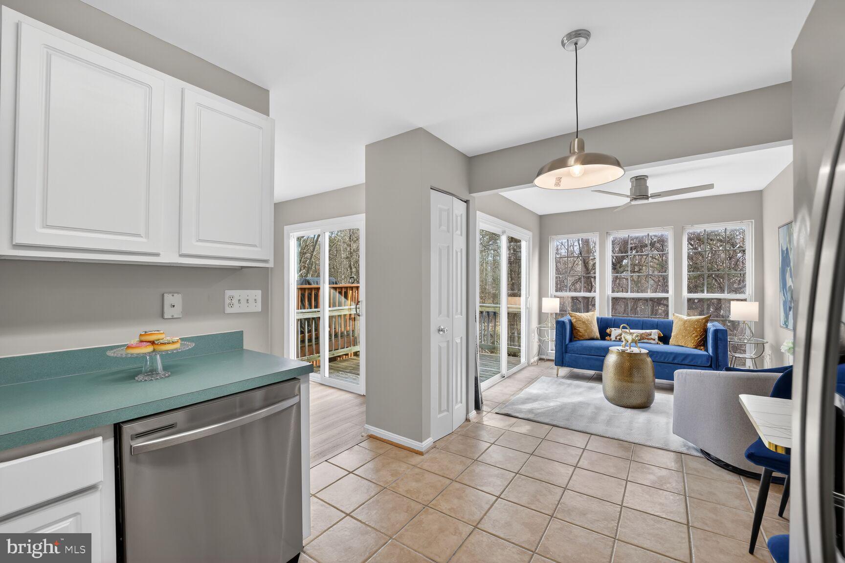 SEVEN OAKS - Residential