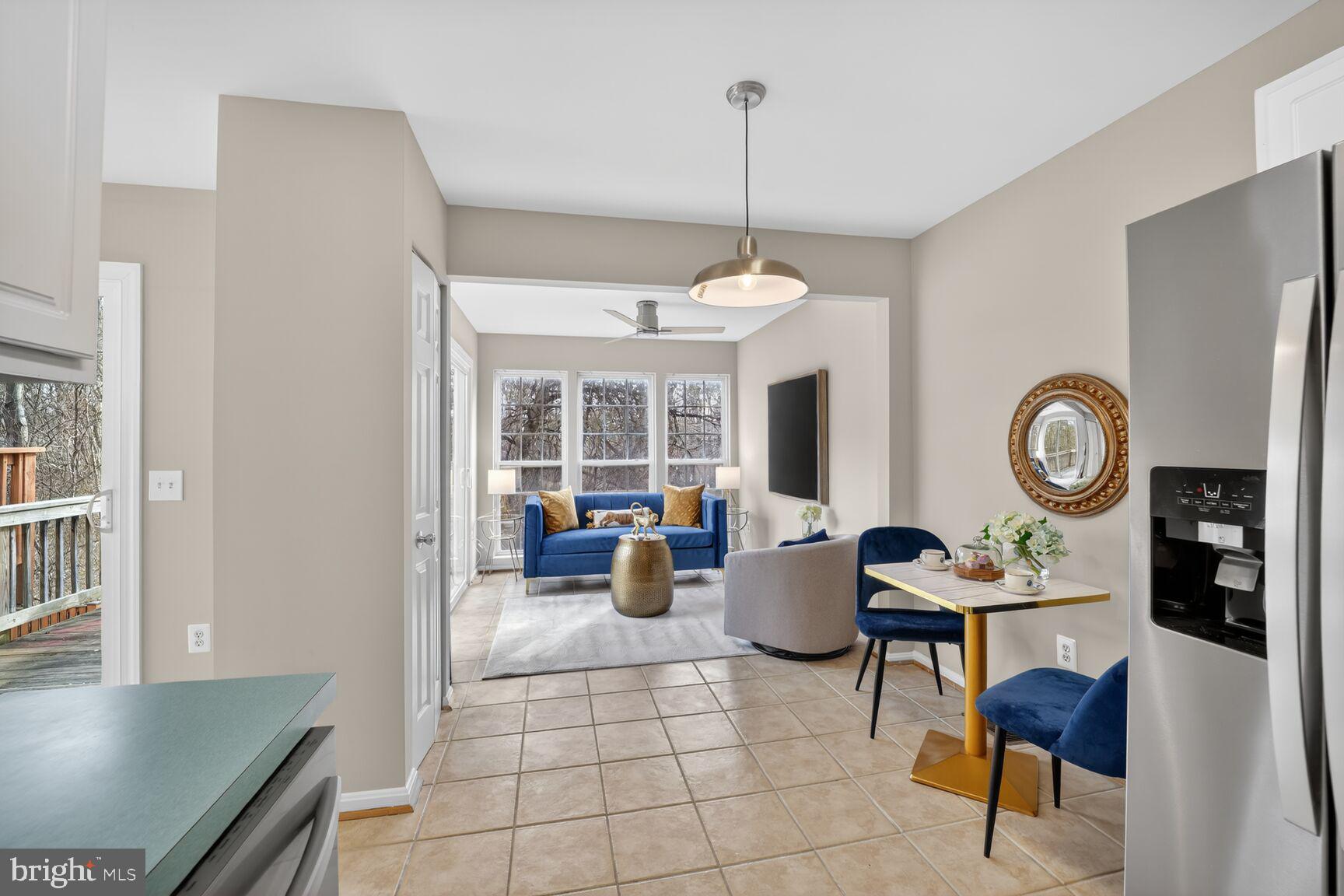 SEVEN OAKS - Residential