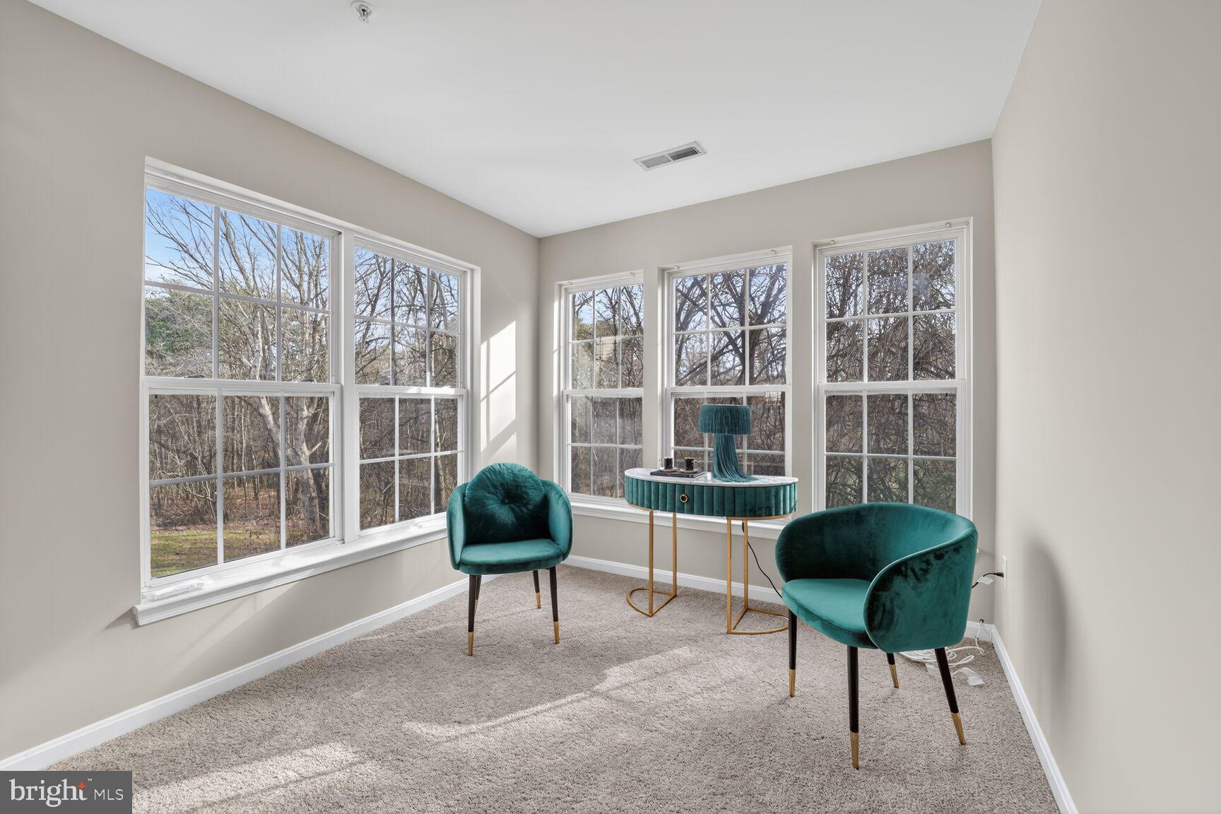 SEVEN OAKS - Residential