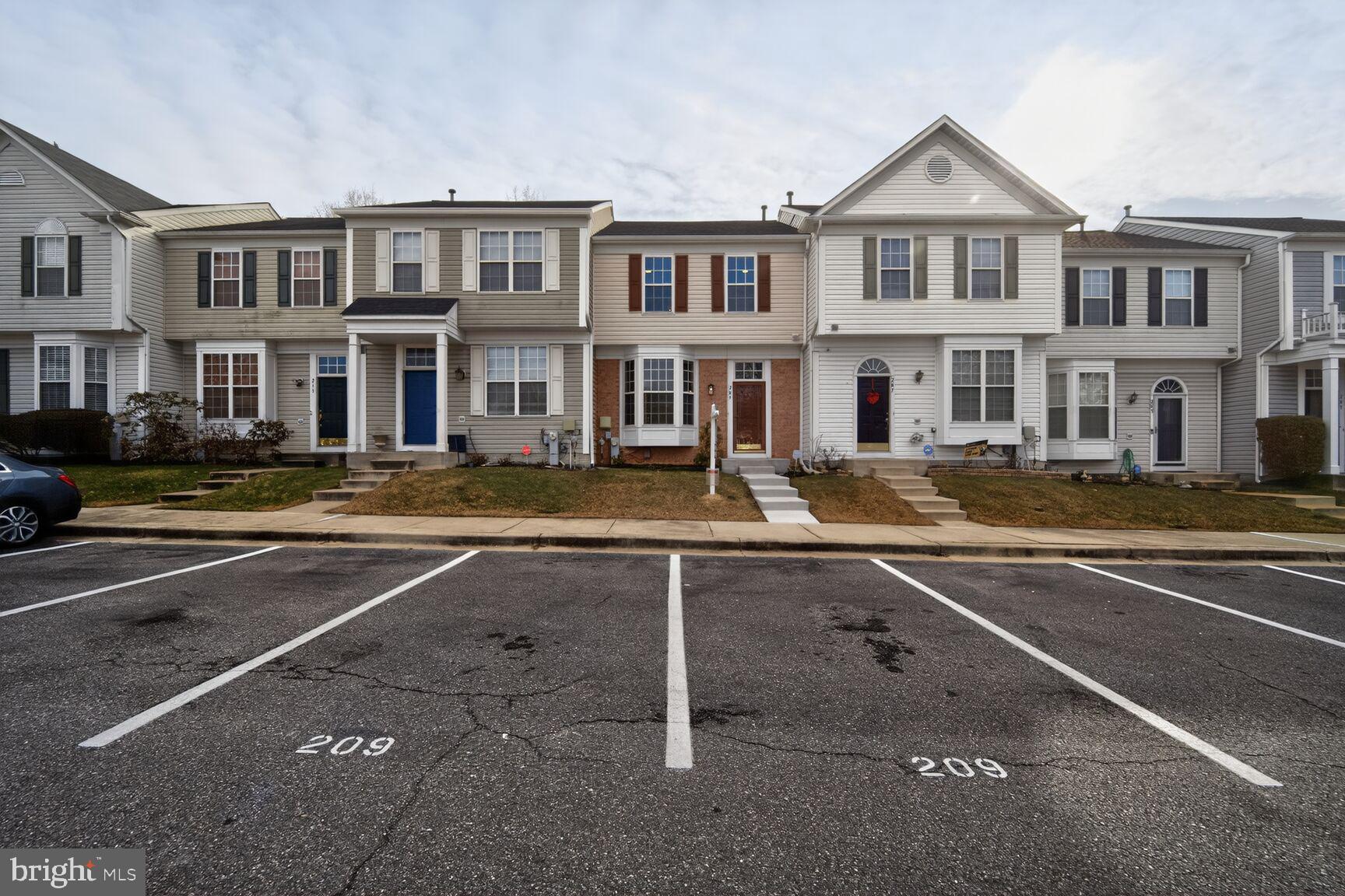 SEVEN OAKS - Residential