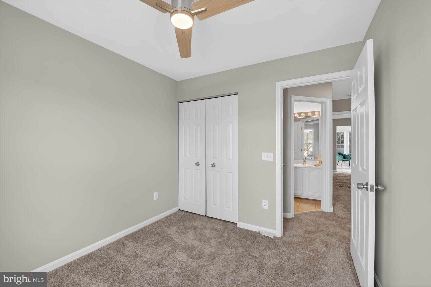 SEVEN OAKS - Residential