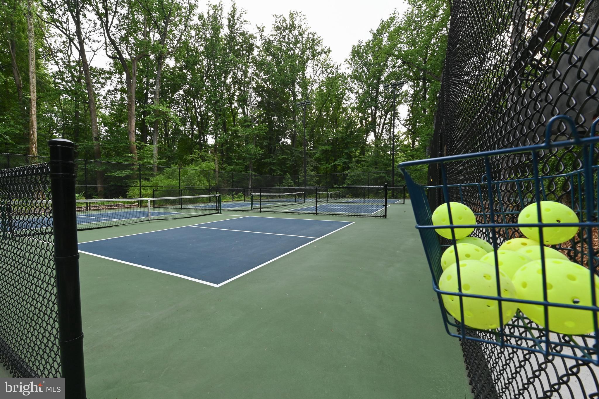 SHERWOOD FOREST - Residential