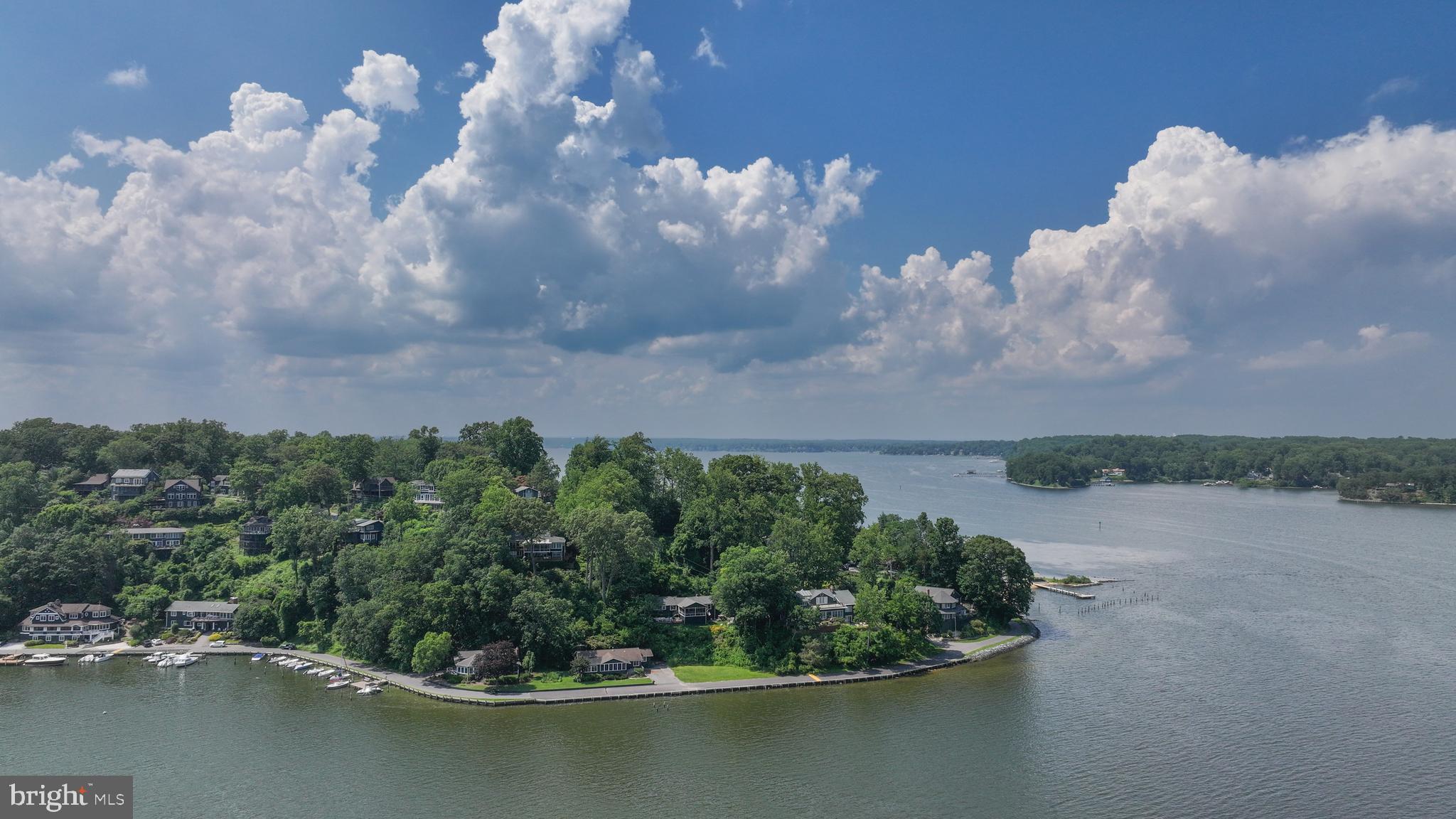 SHERWOOD FOREST - Residential