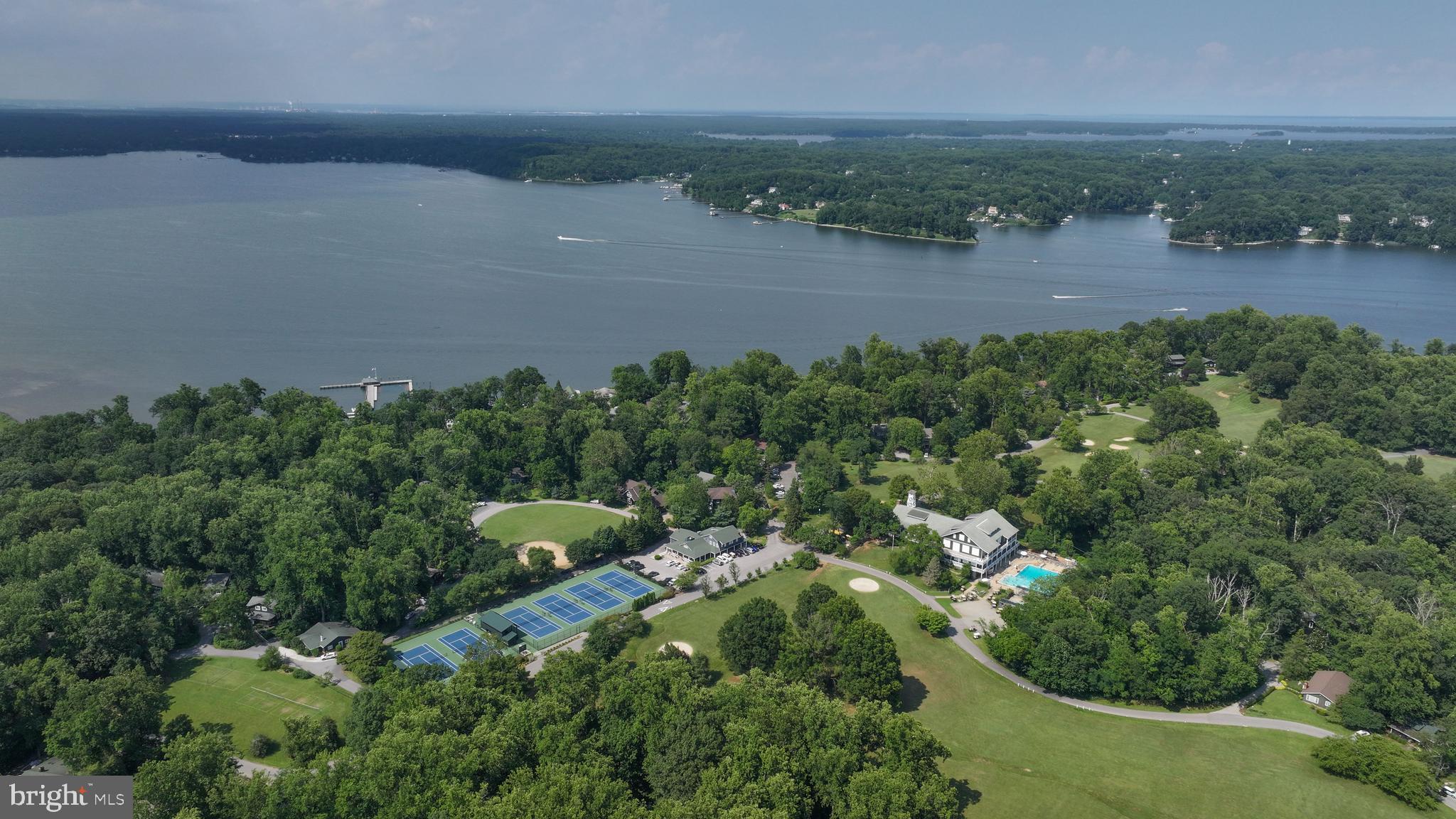 SHERWOOD FOREST - Residential