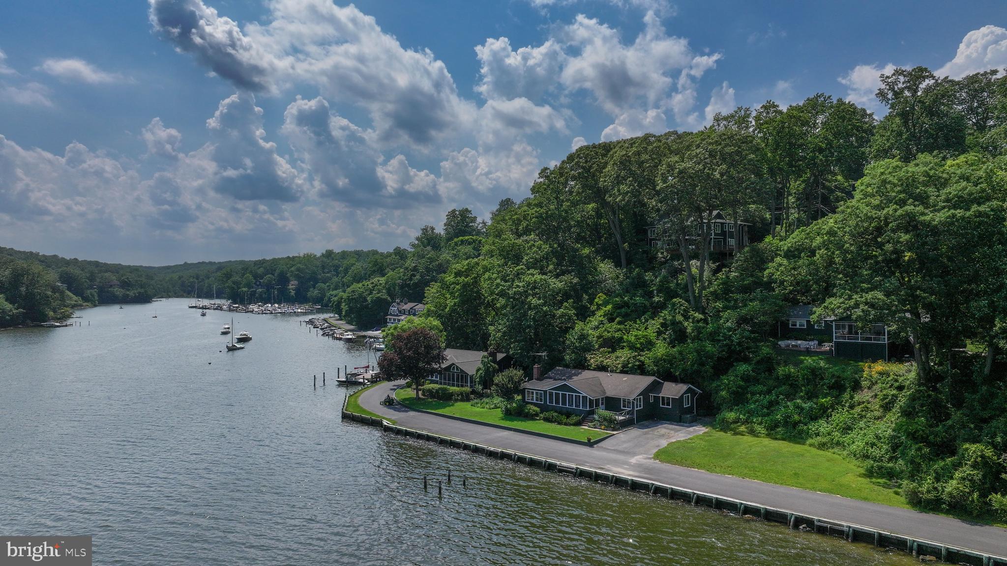 SHERWOOD FOREST - Residential