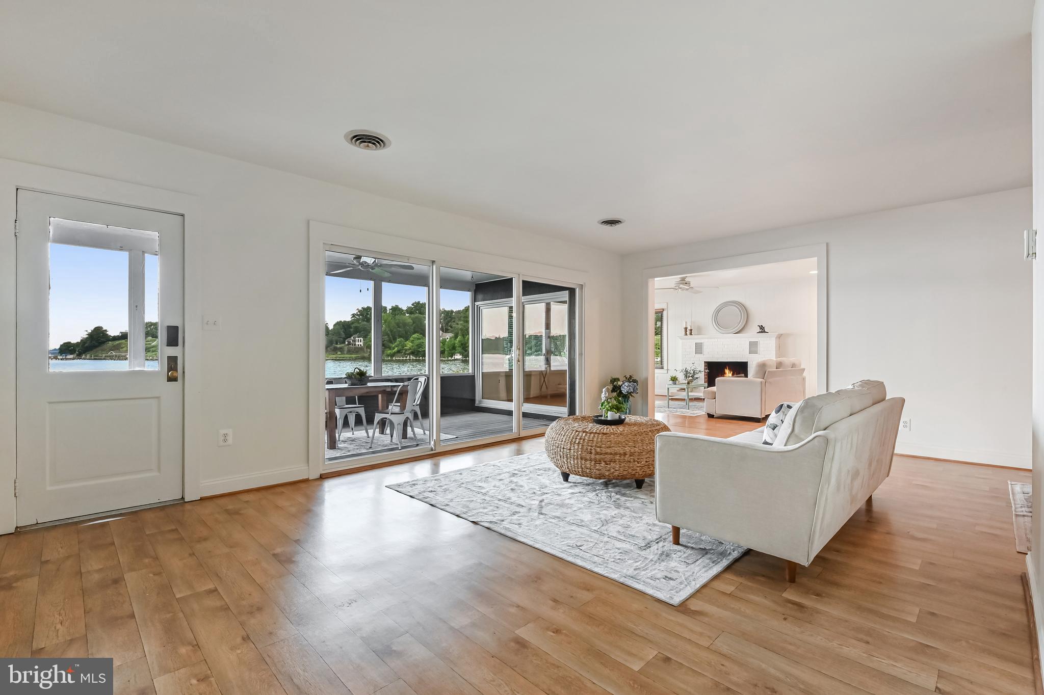 SHERWOOD FOREST - Residential