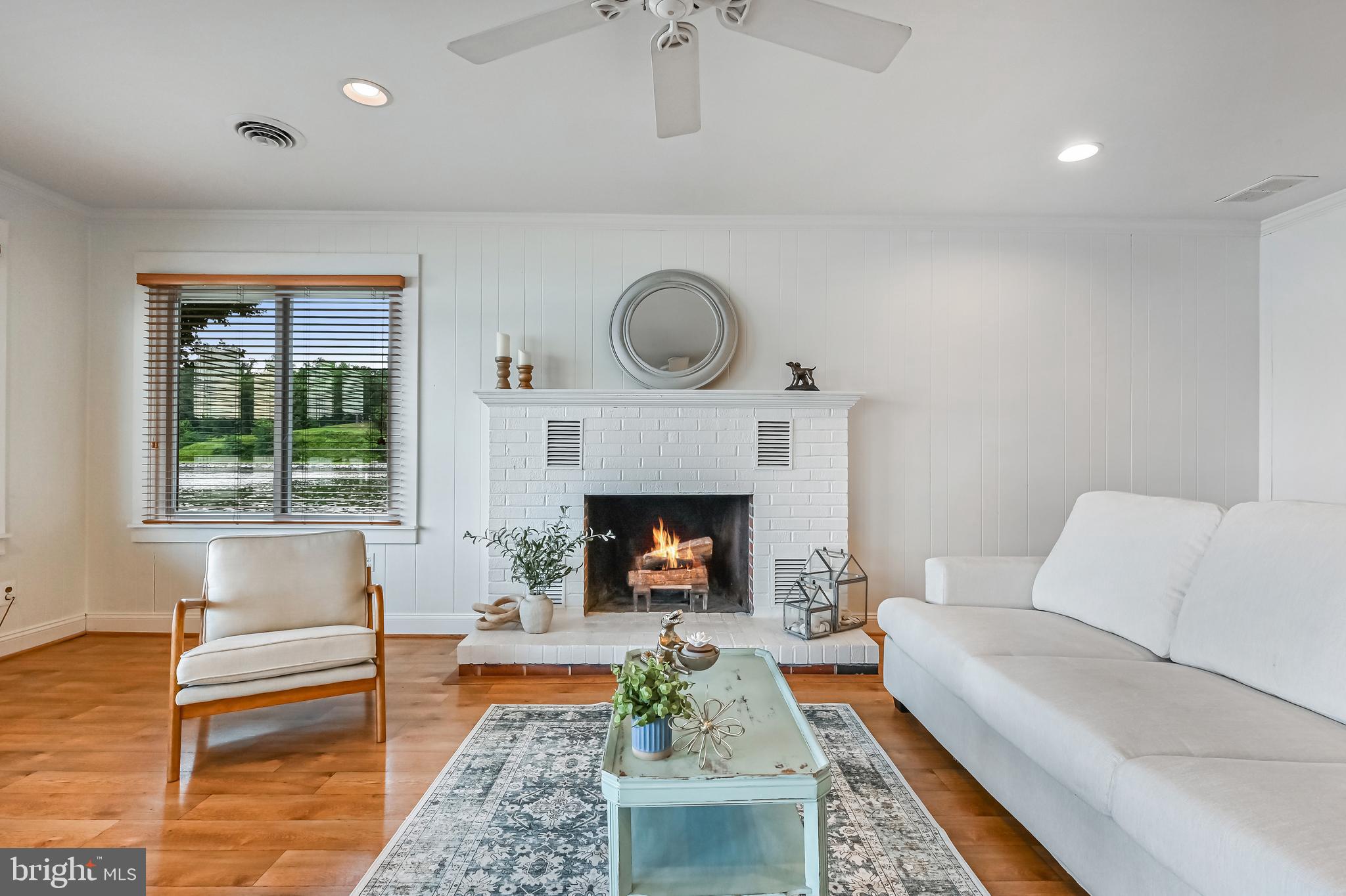 SHERWOOD FOREST - Residential