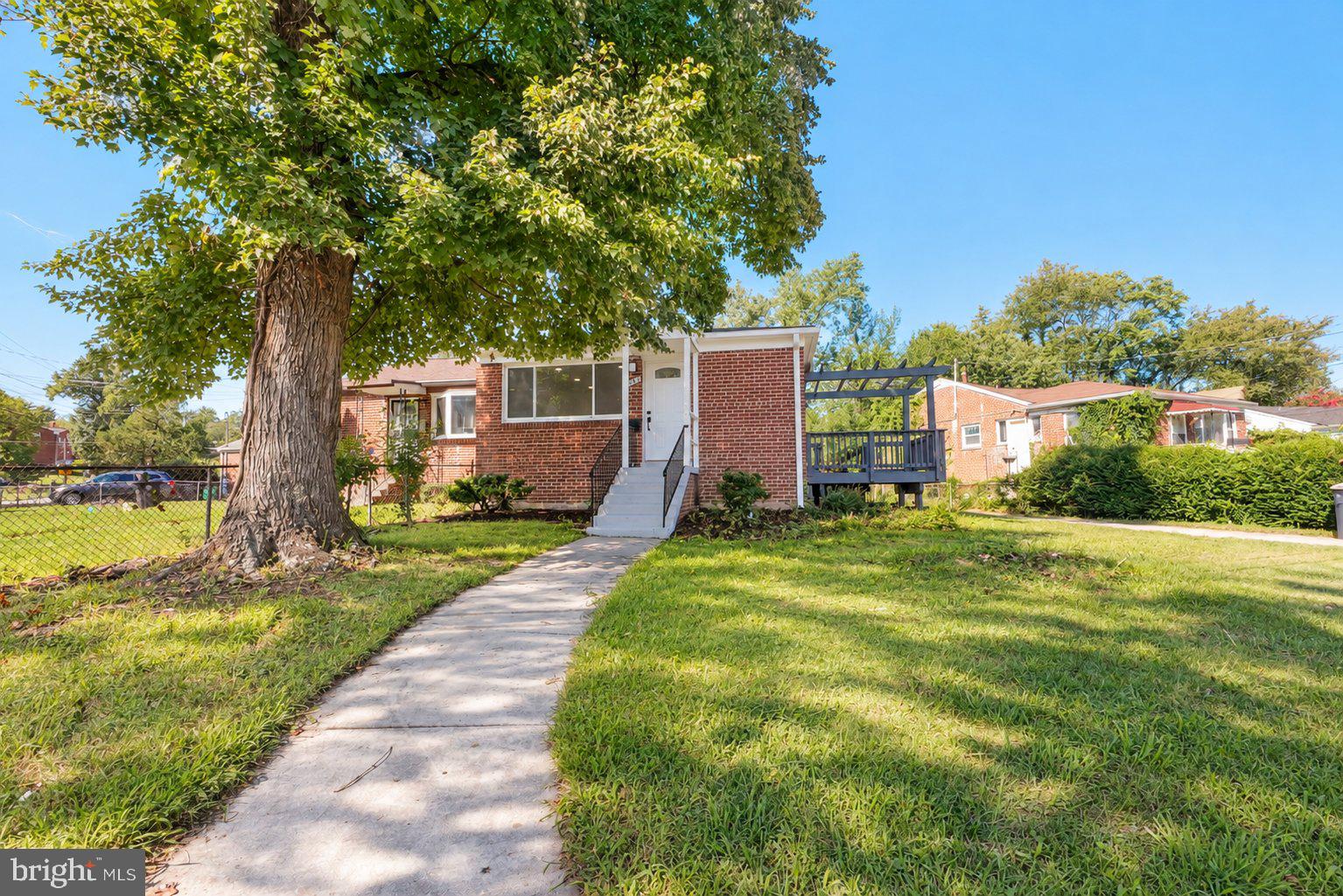 3527 CHADWICK COURT