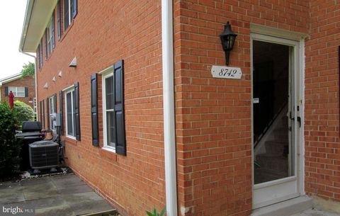 8742 WALUTES CIRCLE ALEXANDRIA VA 22309
