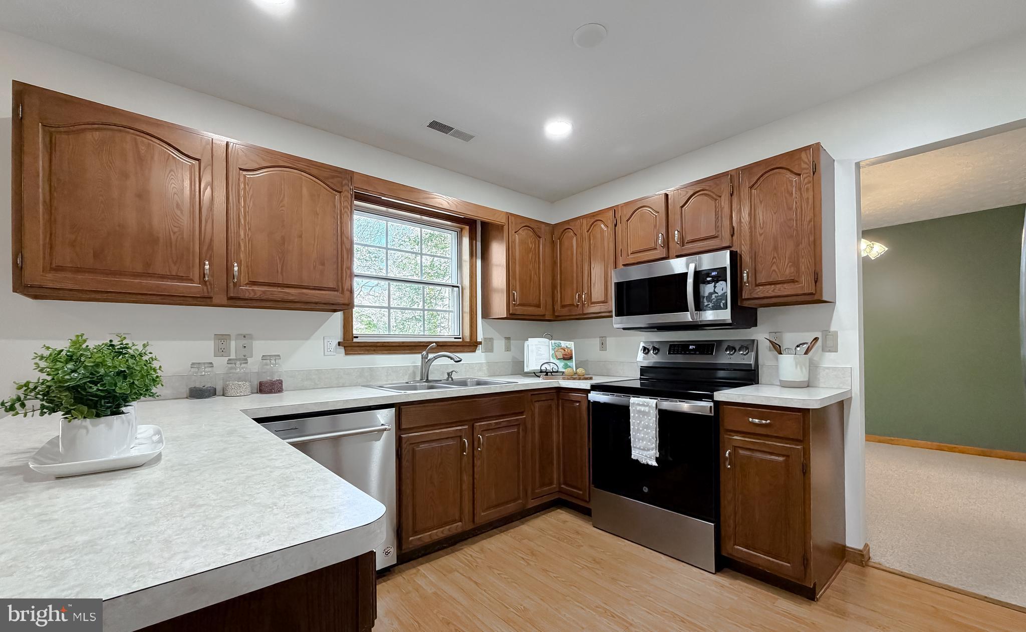 HICKORY NUT OF WILDEWOOD - Residential