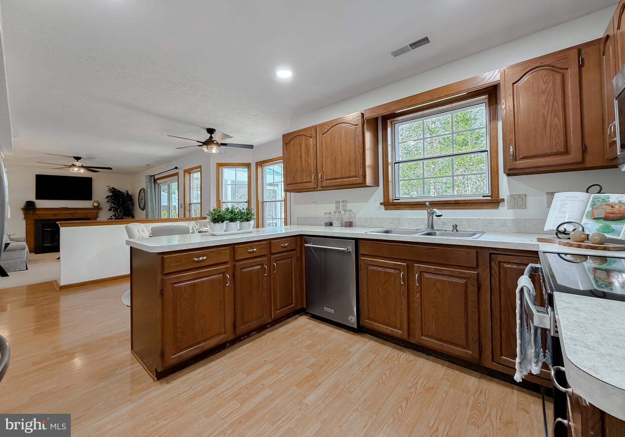 HICKORY NUT OF WILDEWOOD - Residential