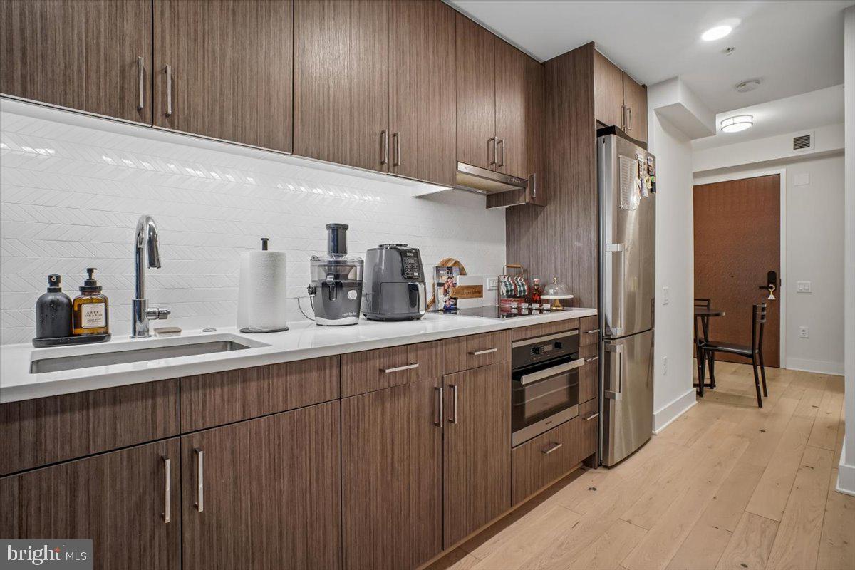 1211 VAN STREET SE 403