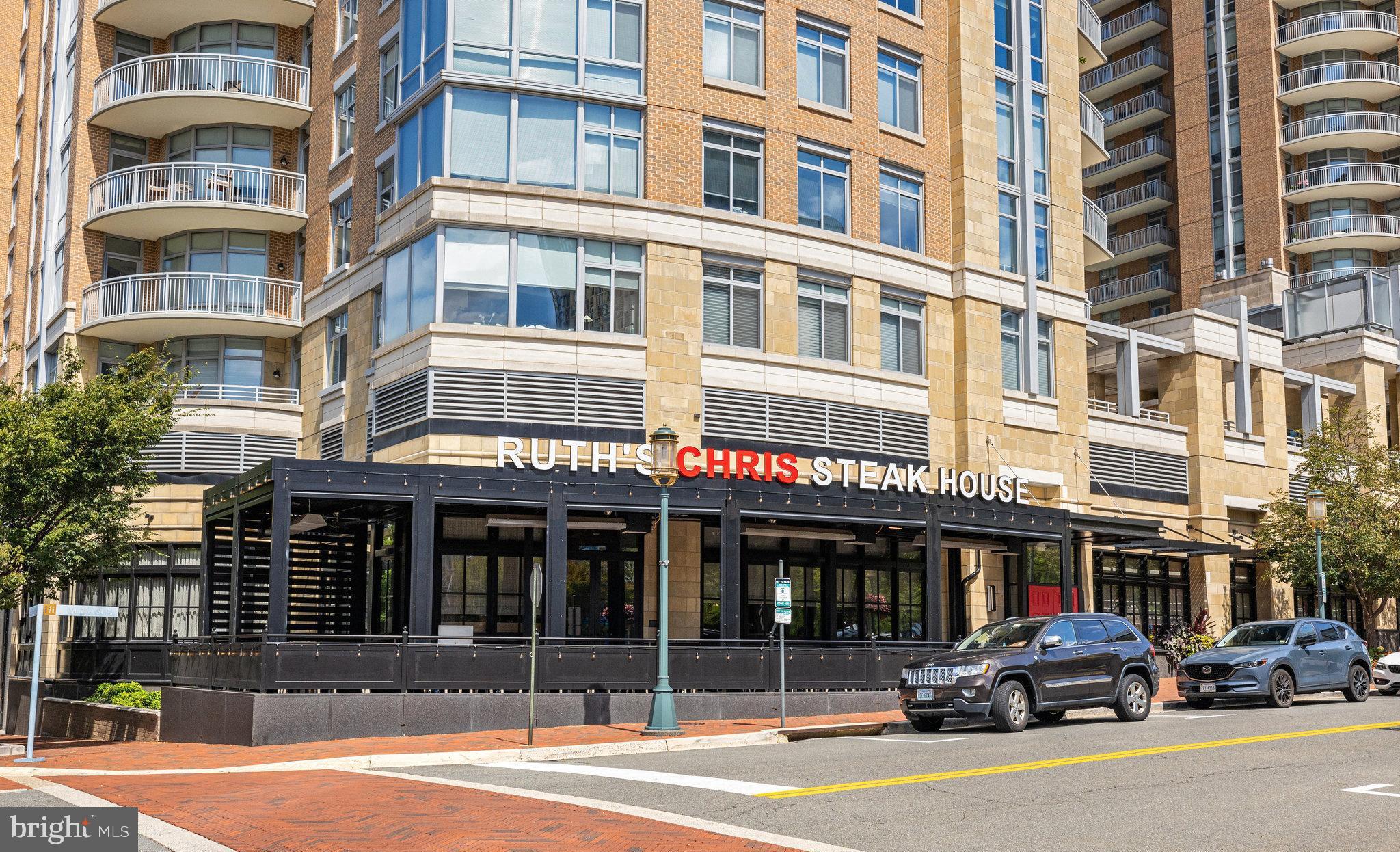 MIDTOWN AT RESTON TOWN CENTER - Residential