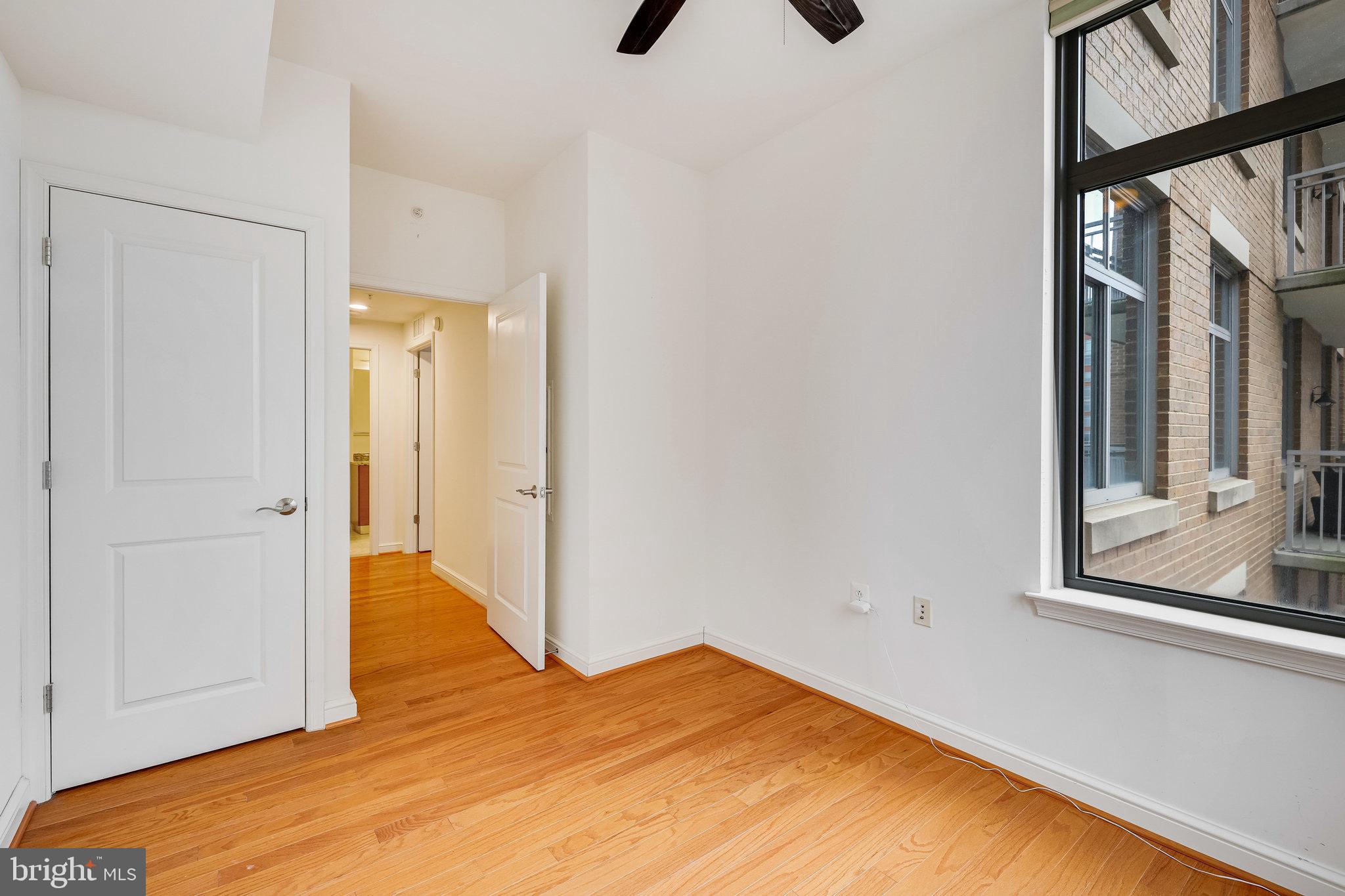 MIDTOWN AT RESTON TOWN CENTER - Residential