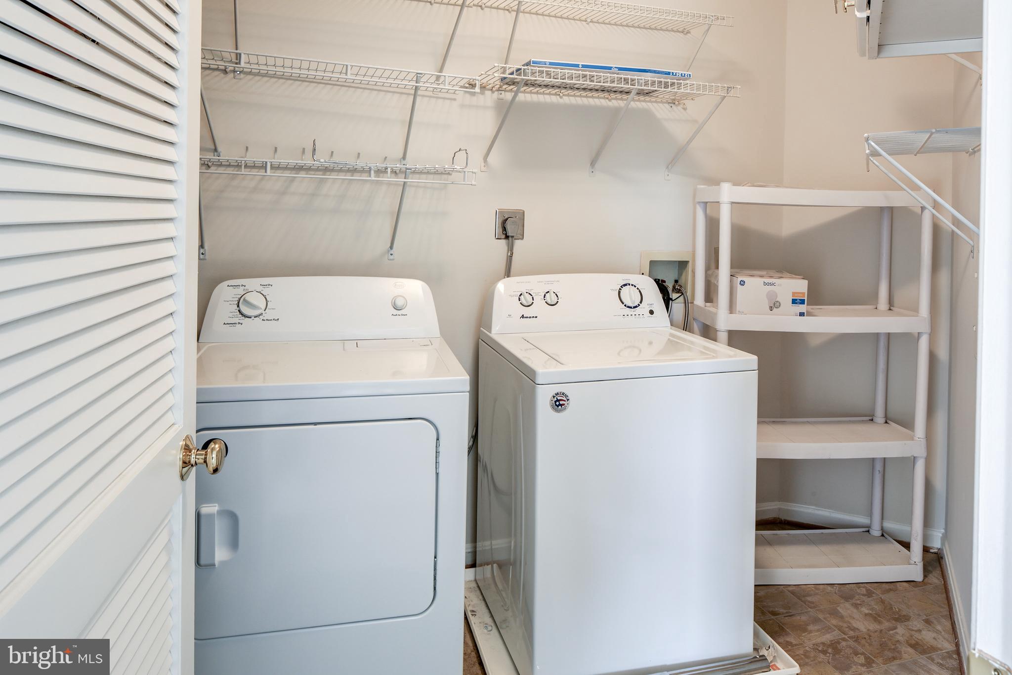 SEVEN OAKS - Residential