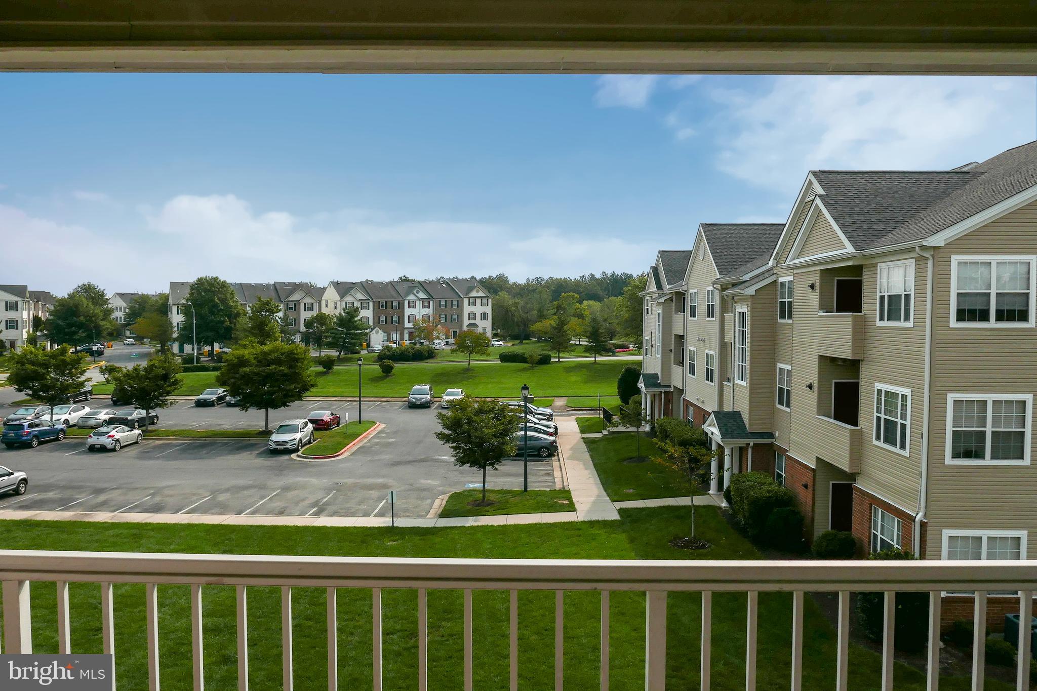 SEVEN OAKS - Residential