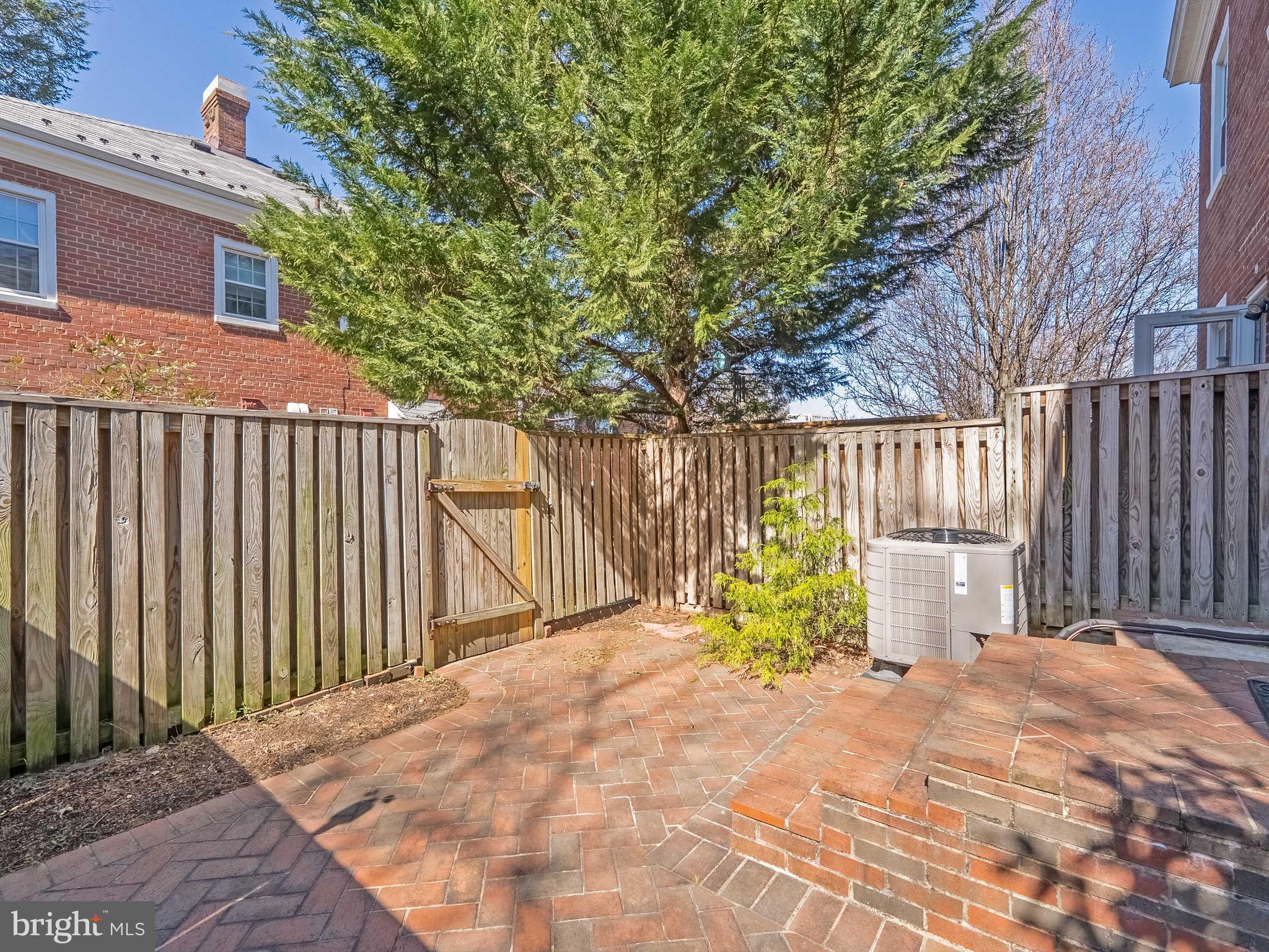 FAIRLINGTON - Residential Lease