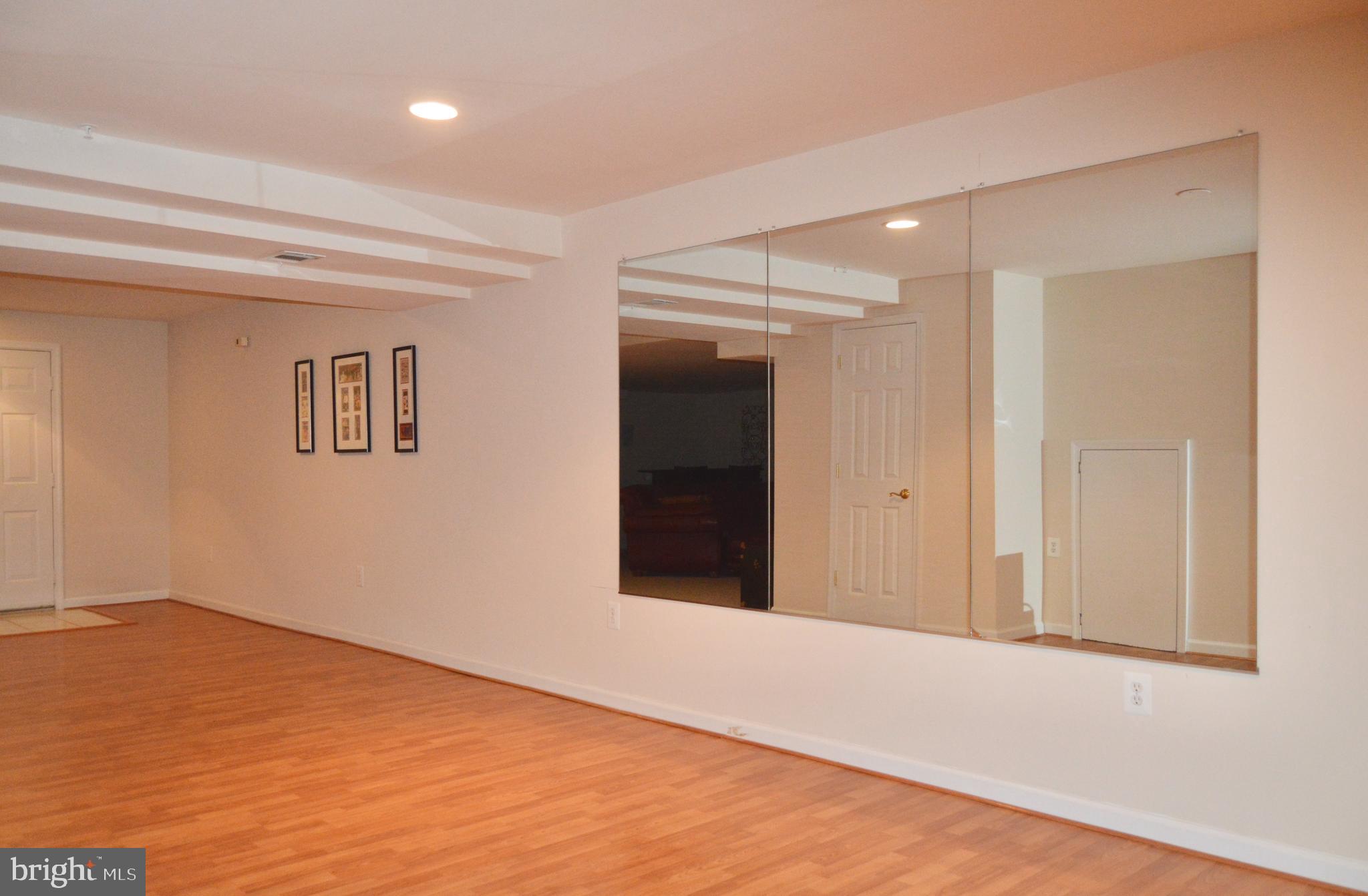 ARAGONA VILLAGE - Residential