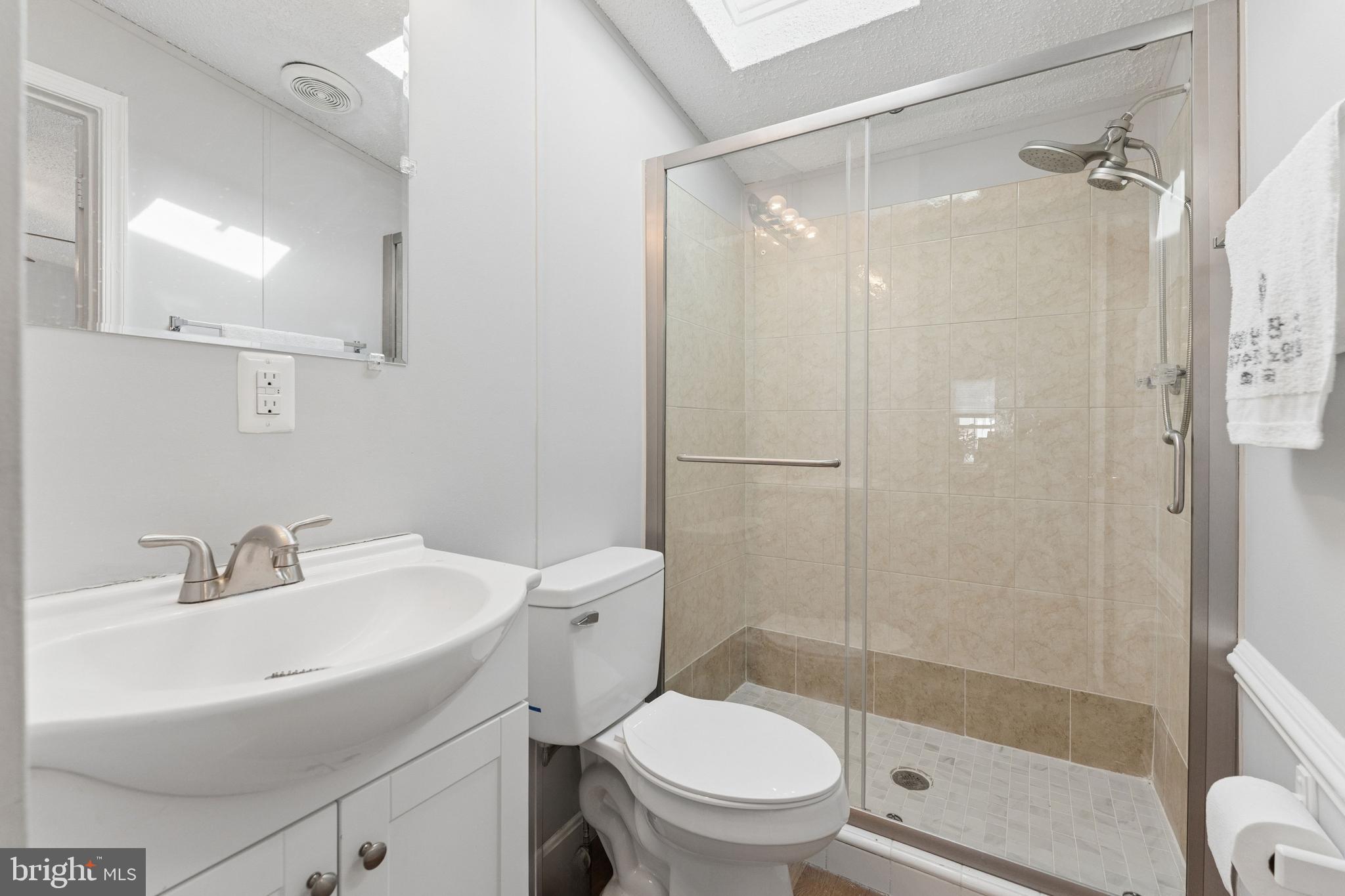 MEADOWS OF CHANTILLY - Residential