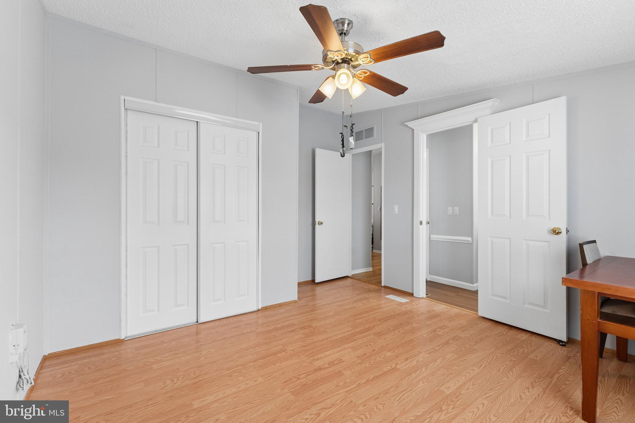 MEADOWS OF CHANTILLY - Residential