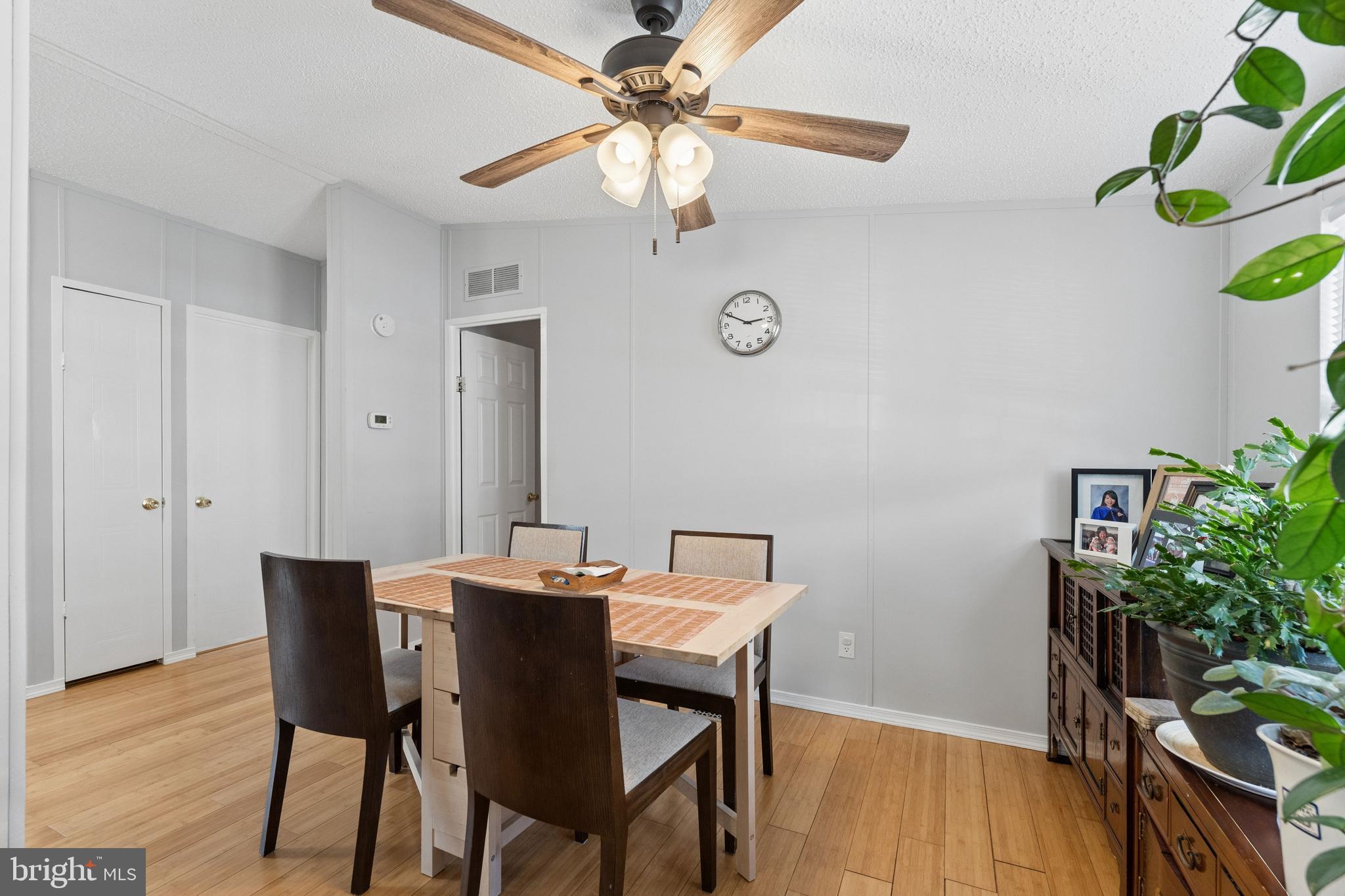 MEADOWS OF CHANTILLY - Residential