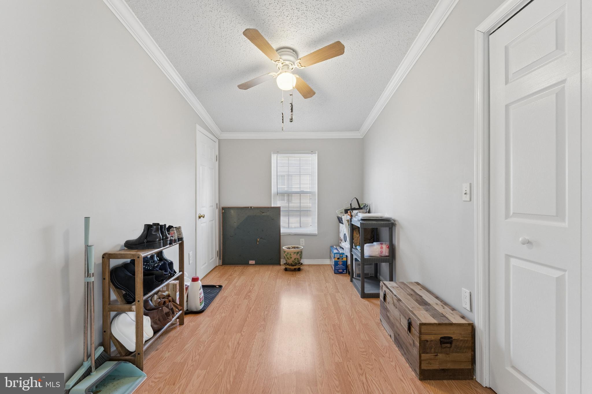 MEADOWS OF CHANTILLY - Residential