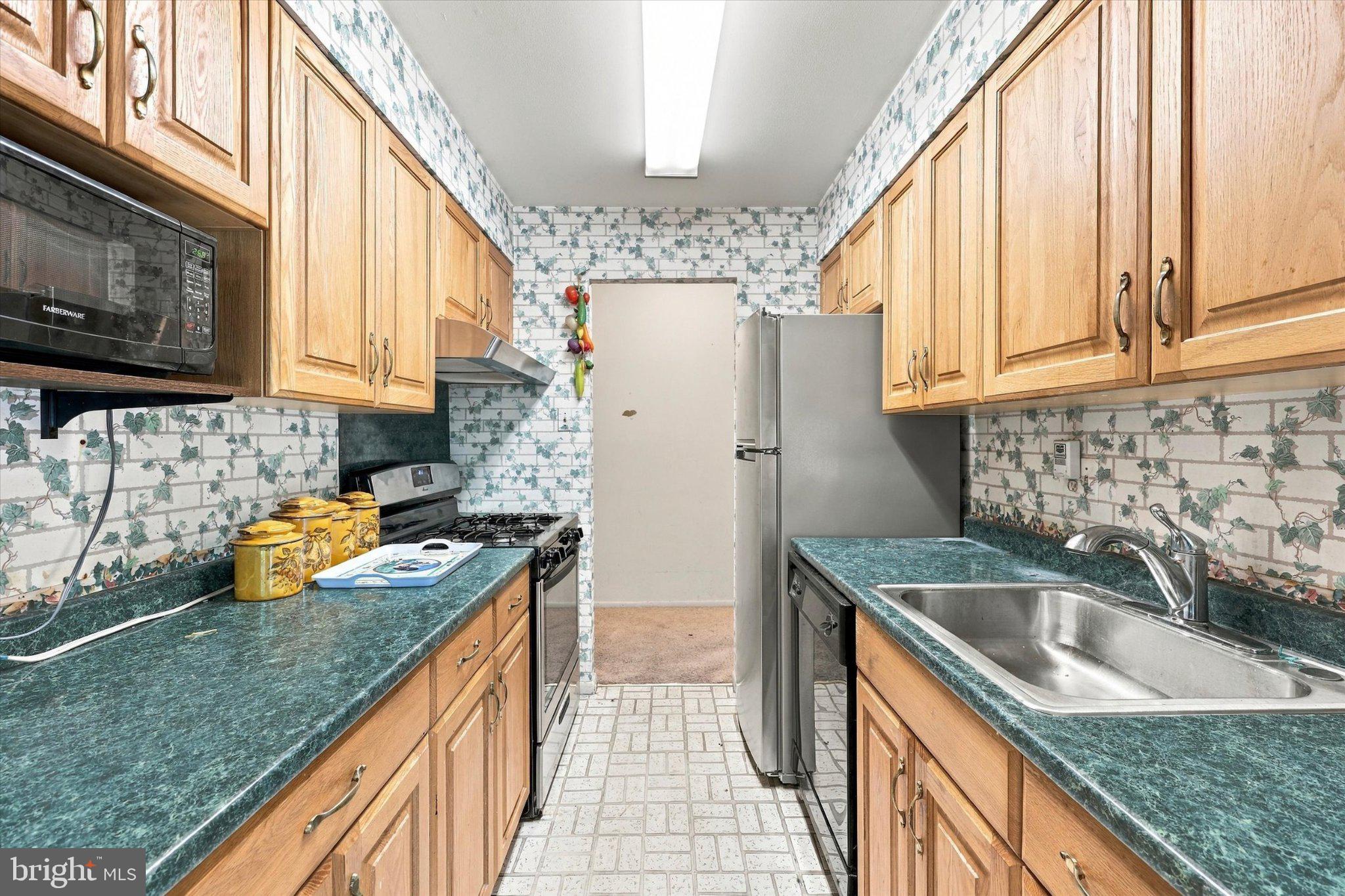 110 BYBERRY ROAD L9
