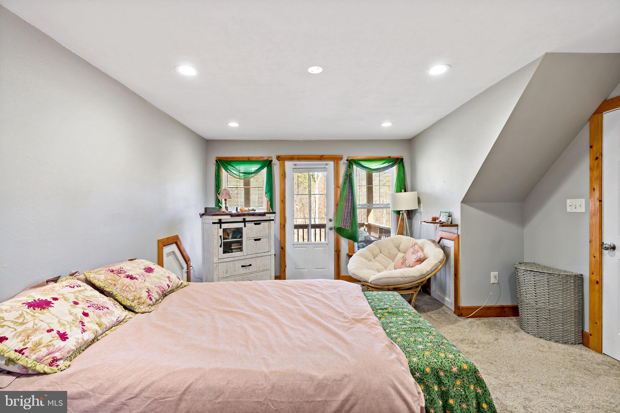 SHANNONDALE - Residential