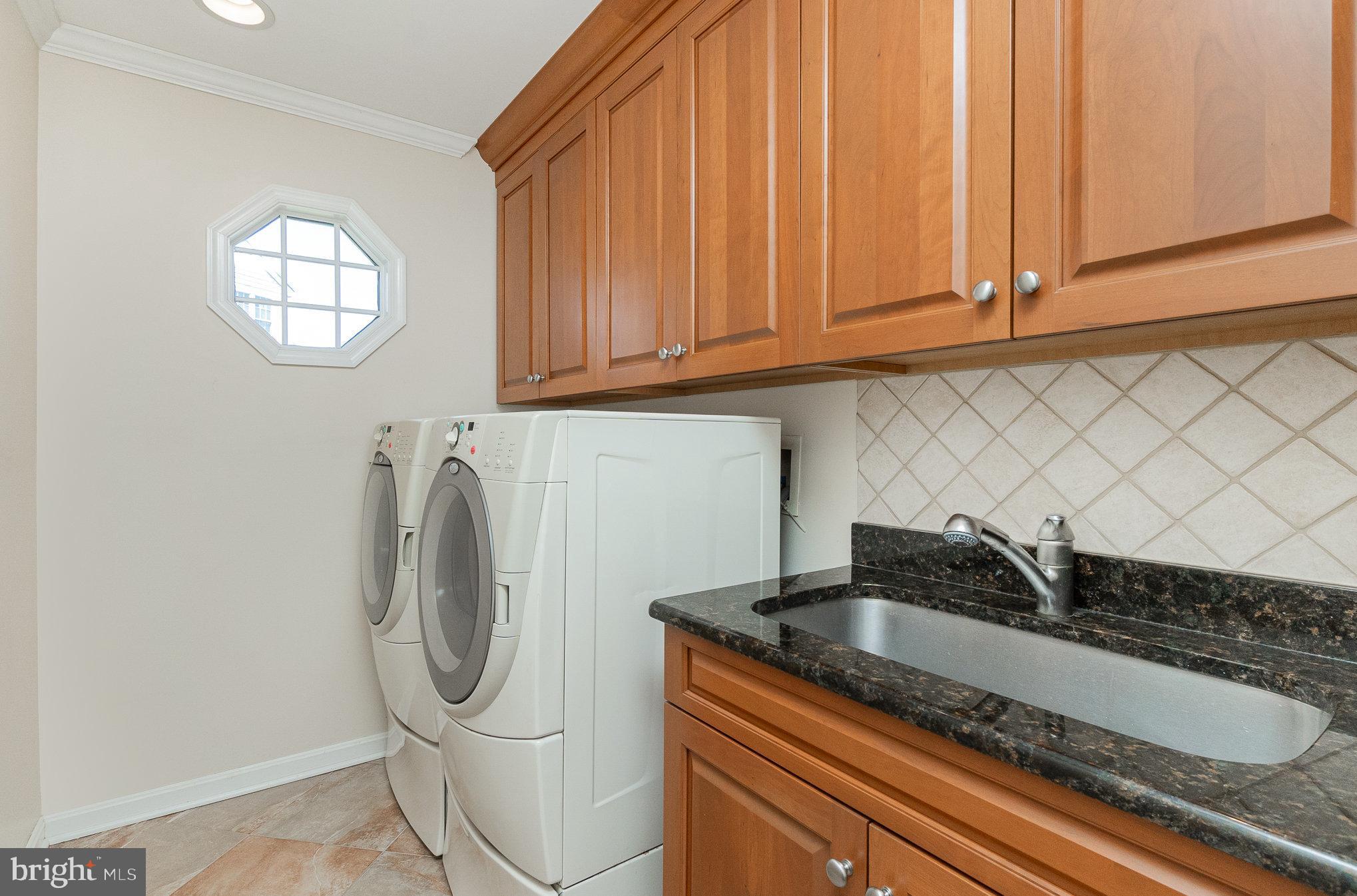 FOREST LAKES - Residential