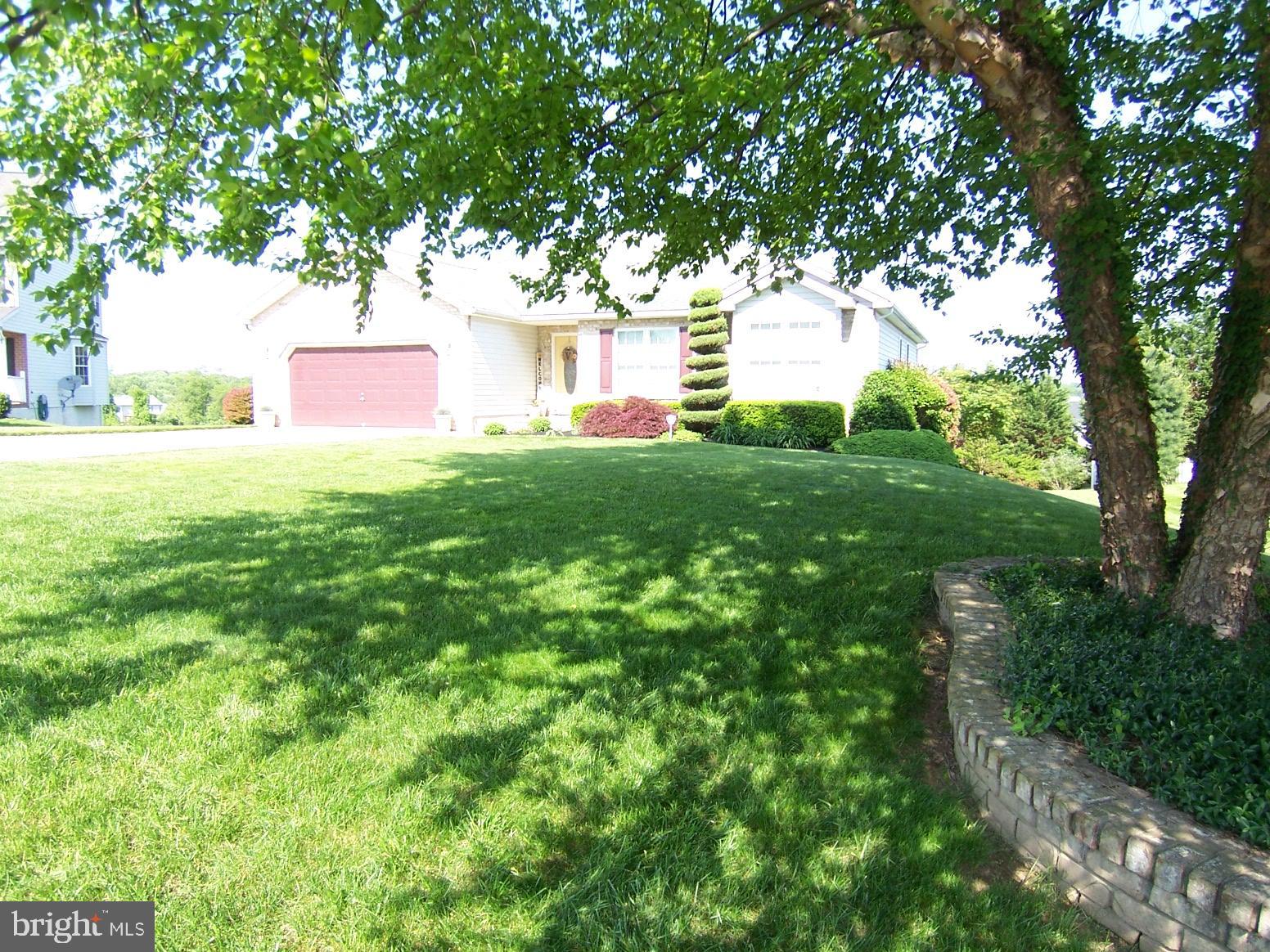 FOREST LAKES - Residential