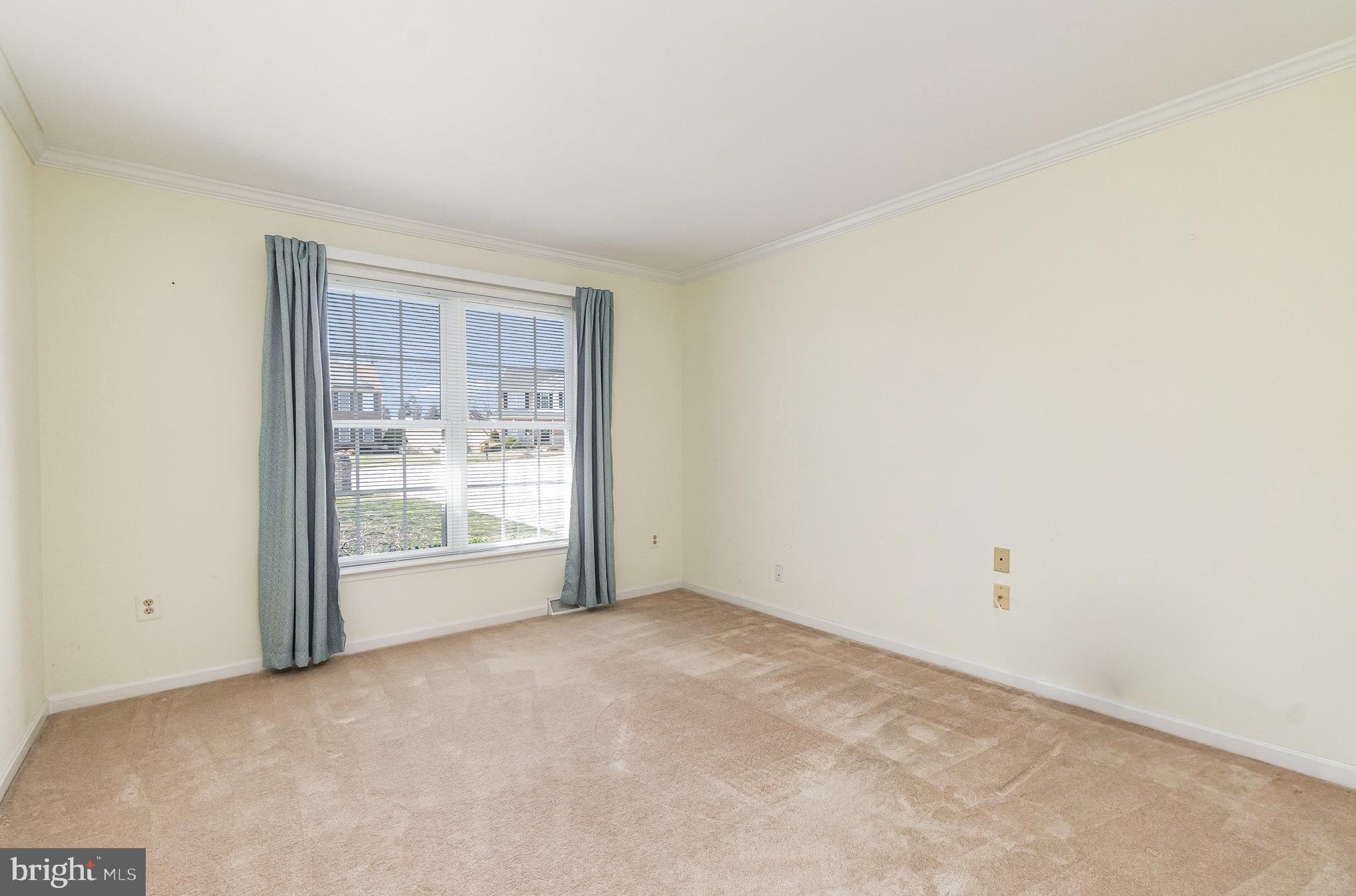 FOREST LAKES - Residential