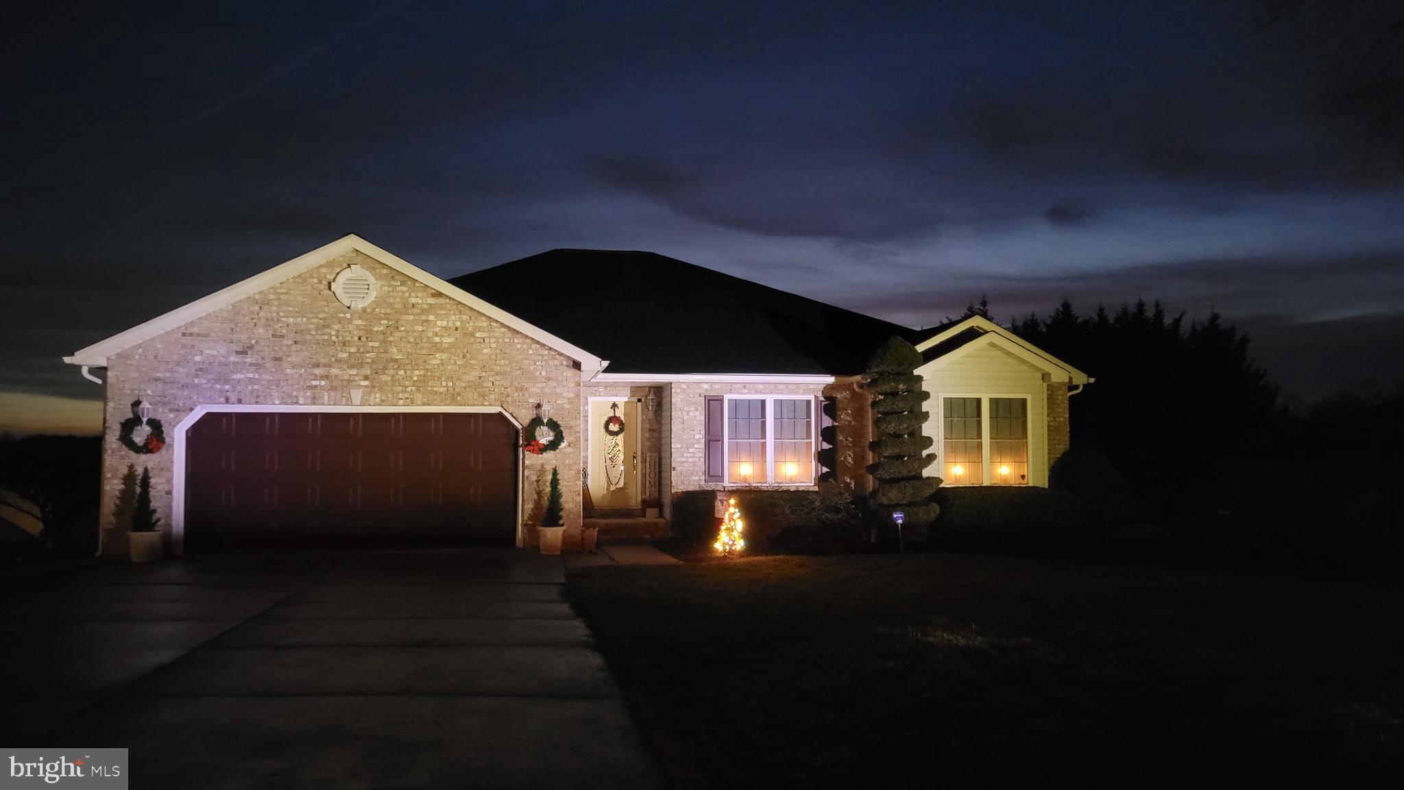 FOREST LAKES - Residential