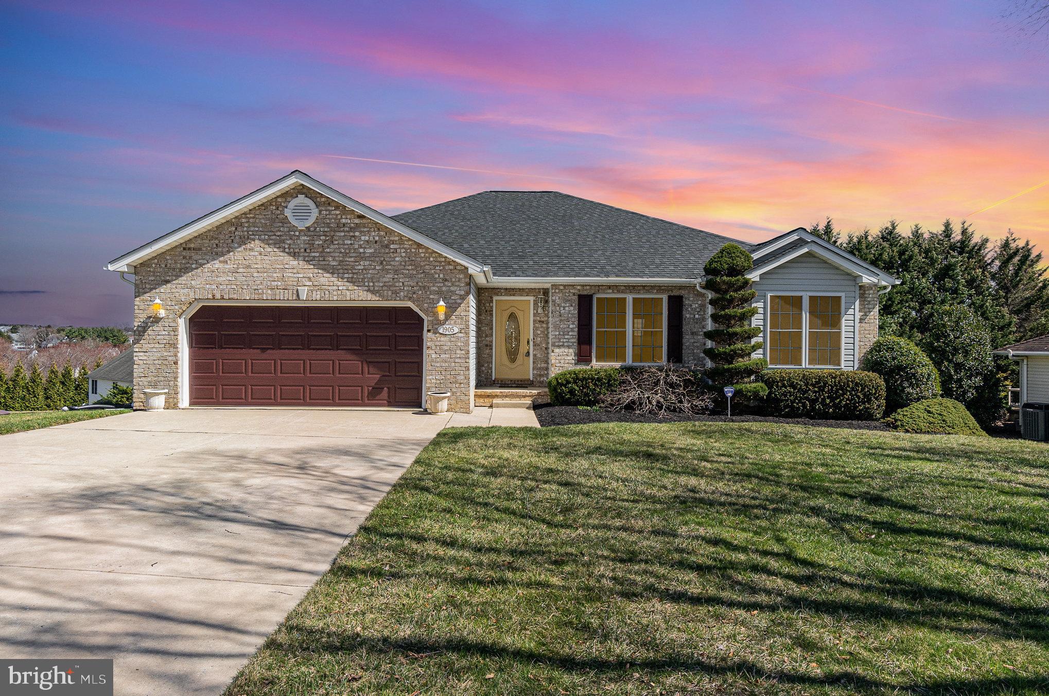 FOREST LAKES - Residential