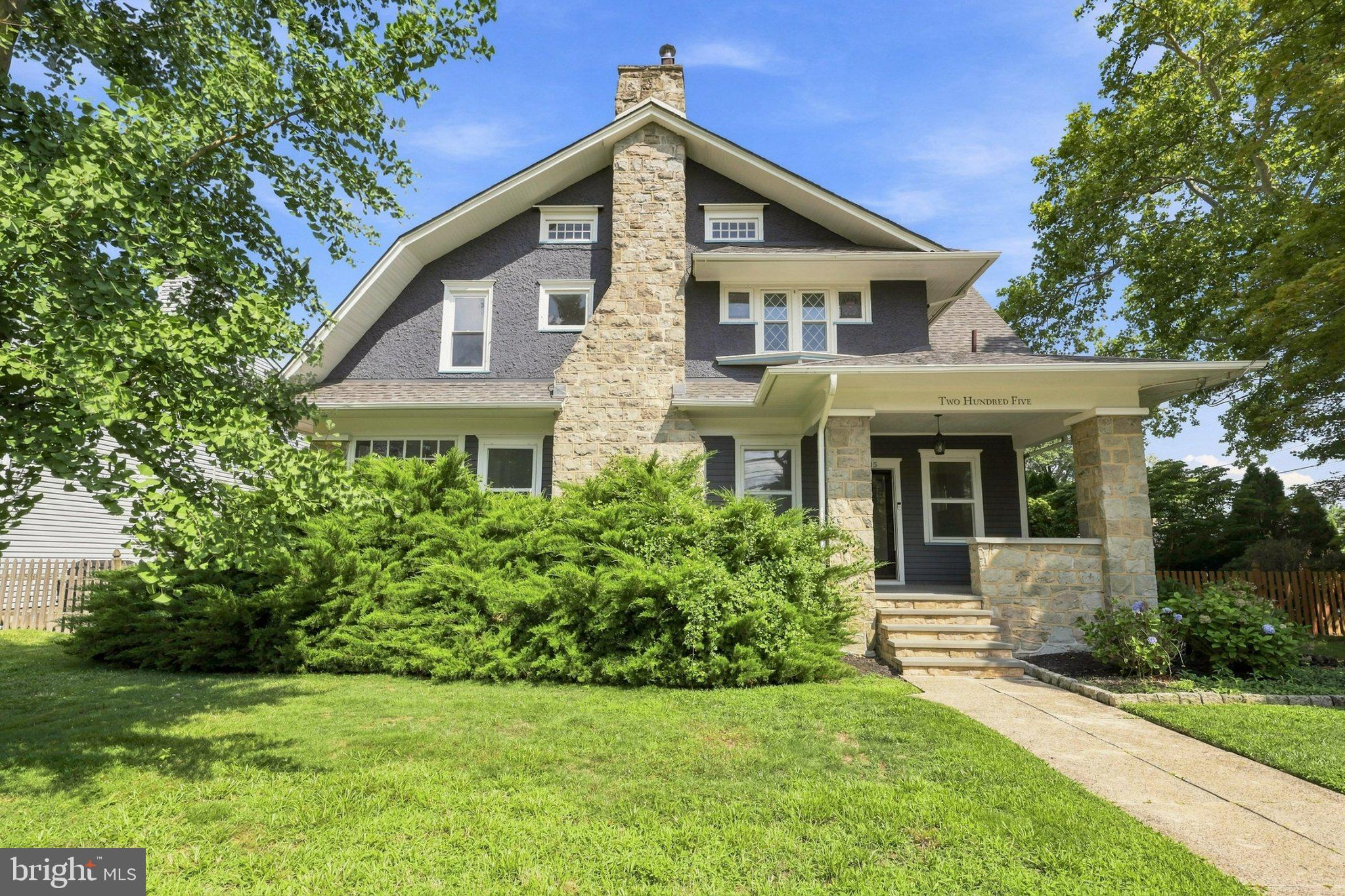 205 W KINGS HIGHWAY