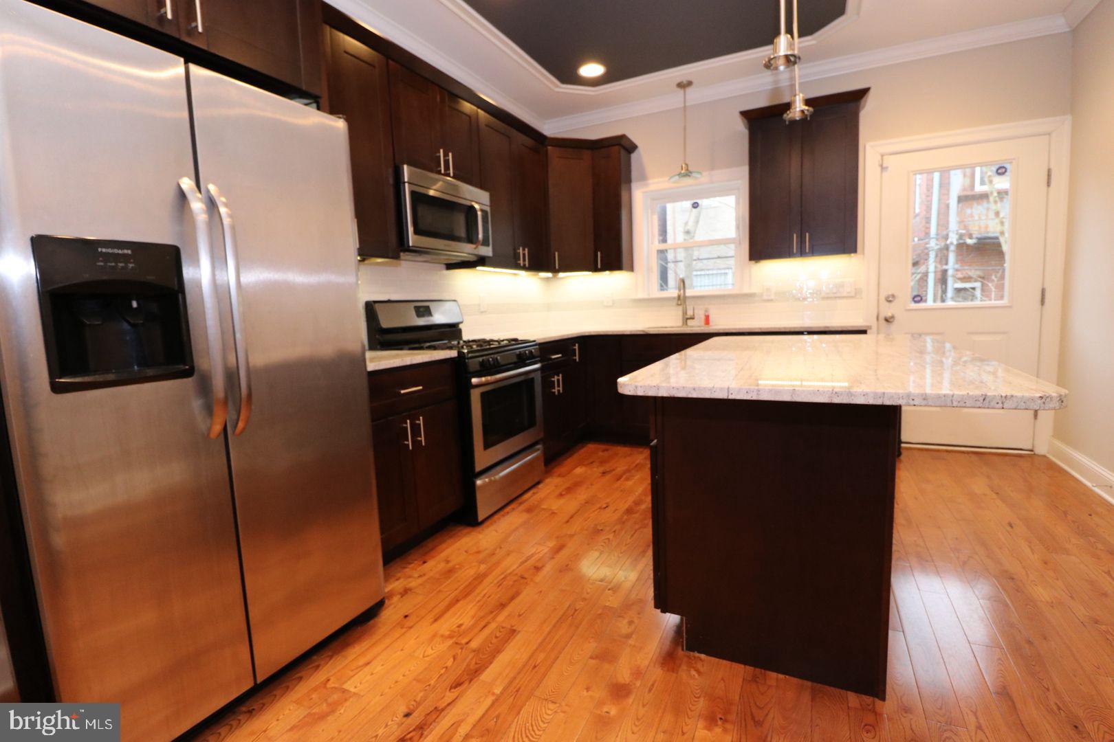 POINT BREEZE - Residential Lease