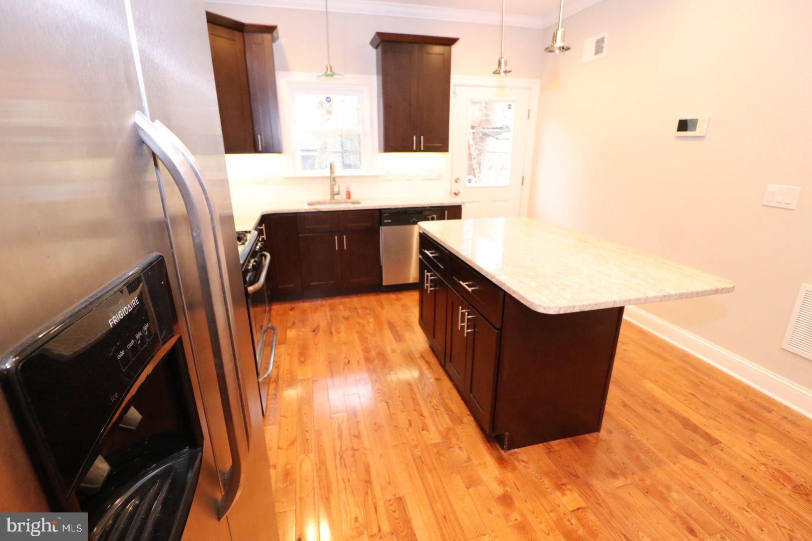 POINT BREEZE - Residential Lease