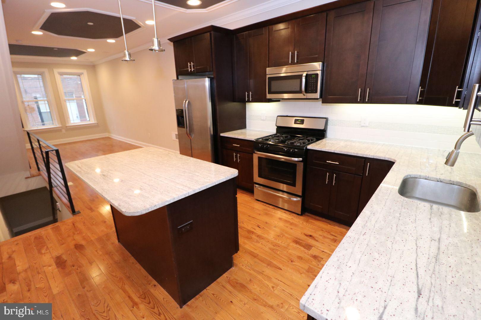 POINT BREEZE - Residential Lease