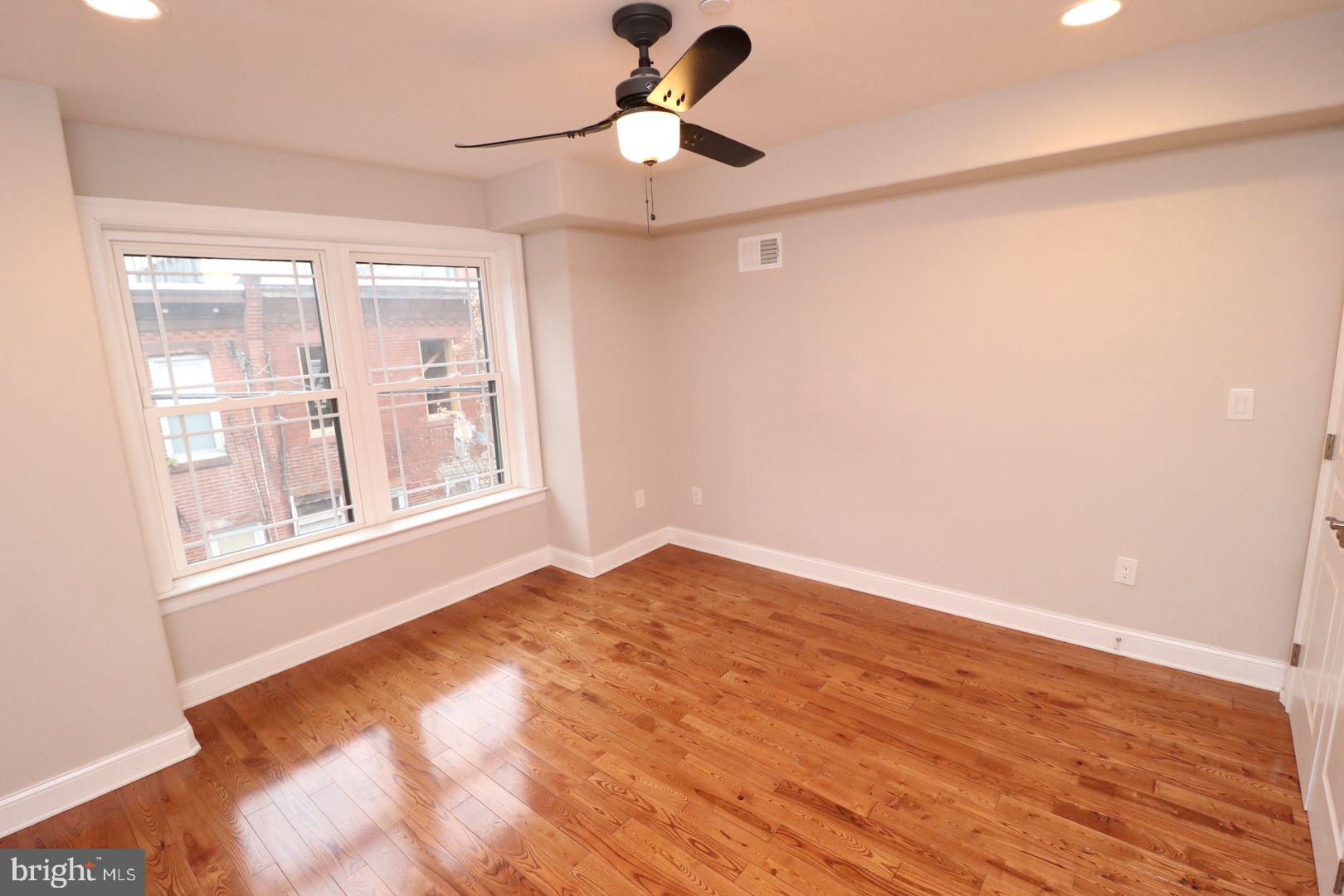 POINT BREEZE - Residential Lease