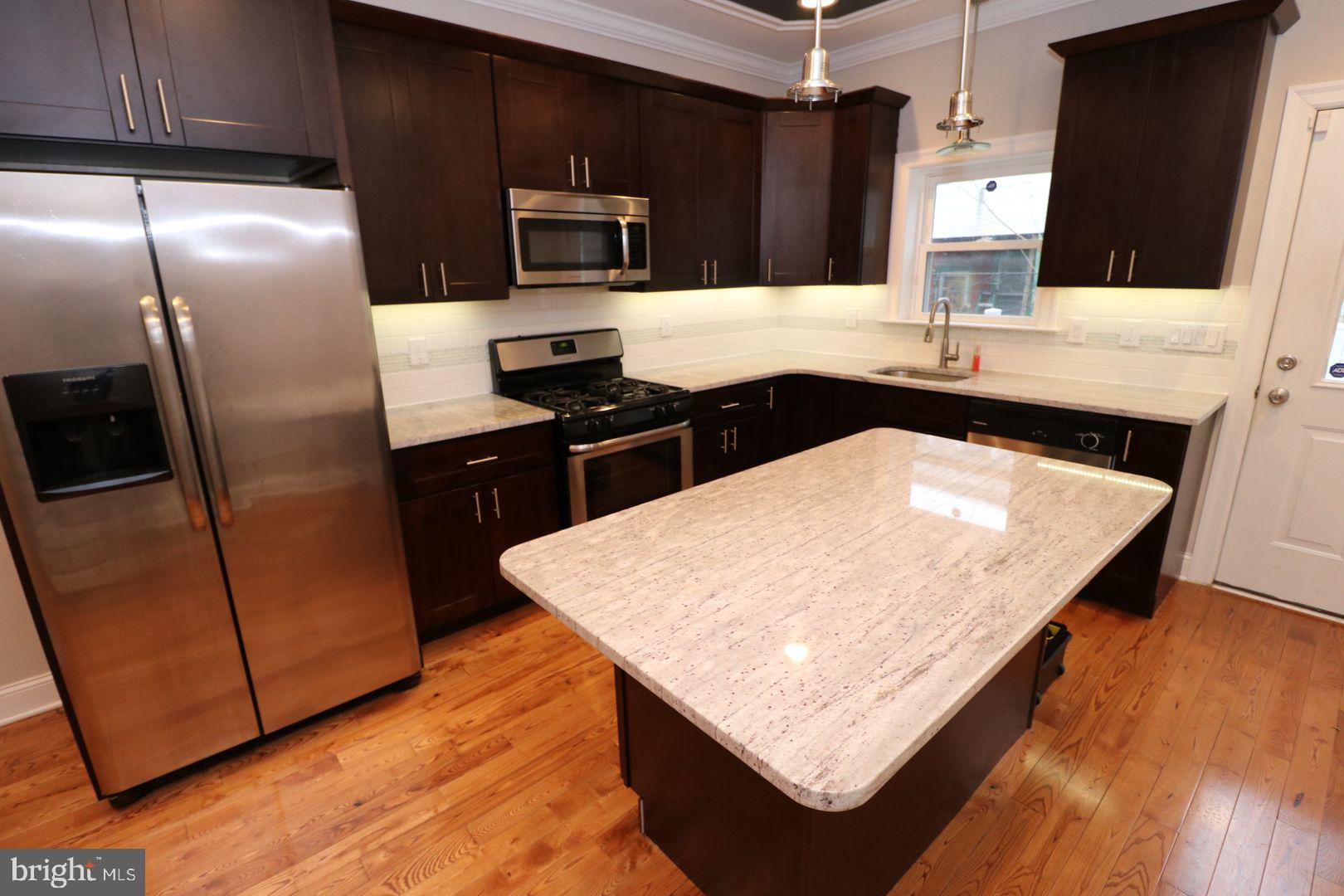 POINT BREEZE - Residential Lease