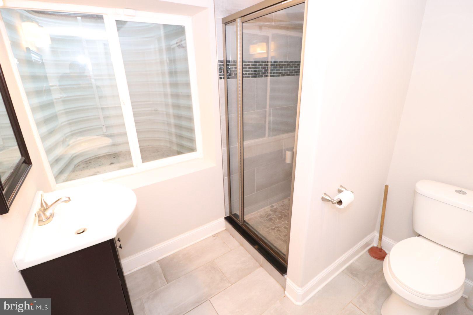 POINT BREEZE - Residential Lease