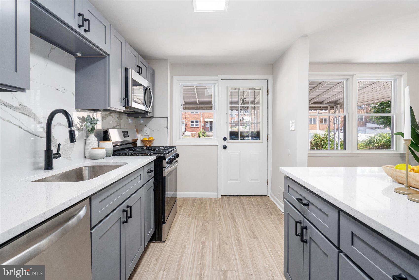 CEDONIA - Residential