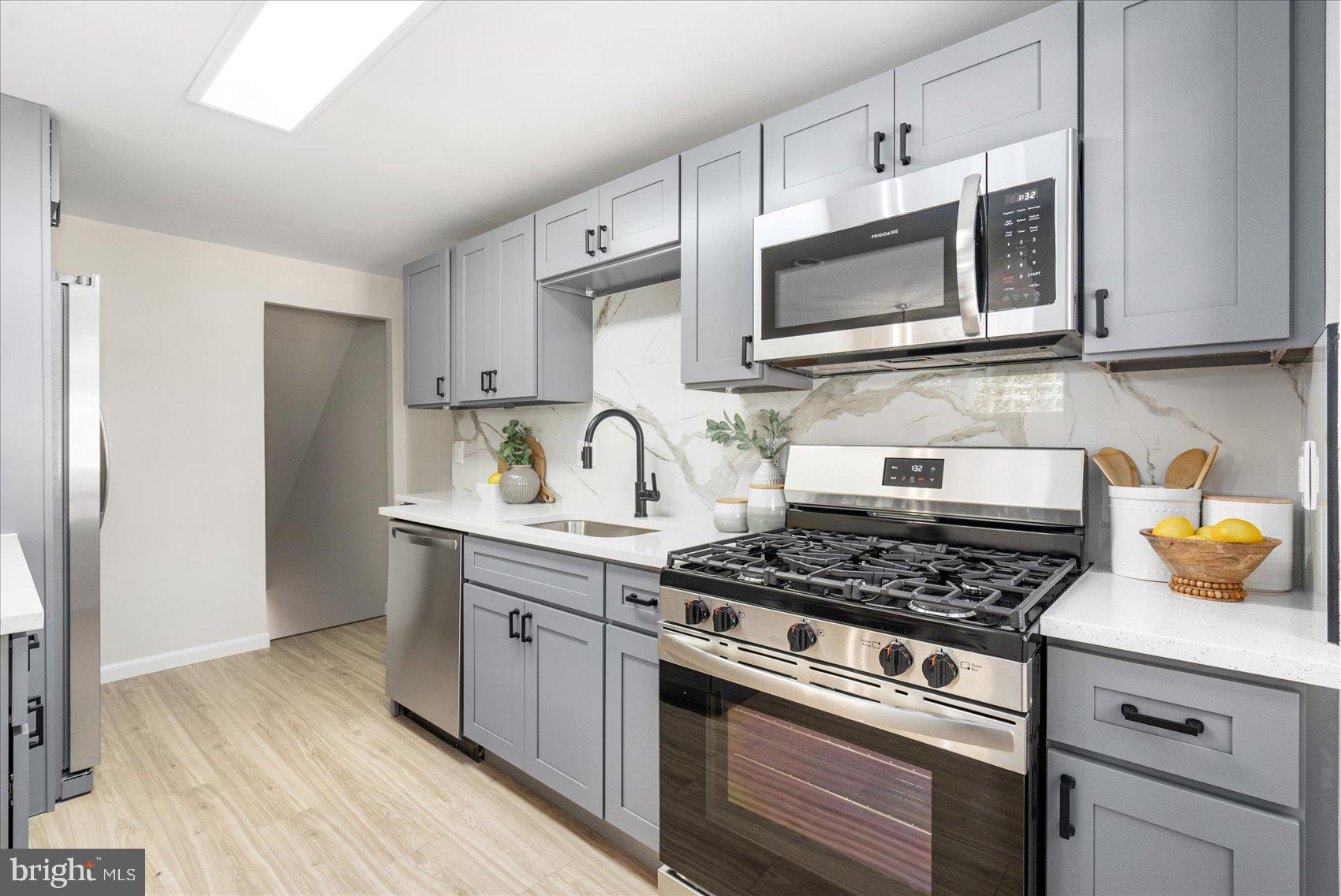 CEDONIA - Residential