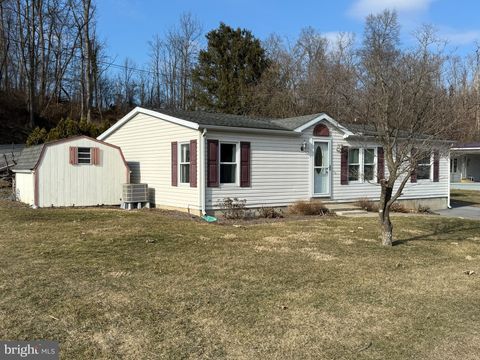Mobile Home For Sale - 1 Chapel Drive<br/> Mifflin County, LEWISTOWN, PA 17044