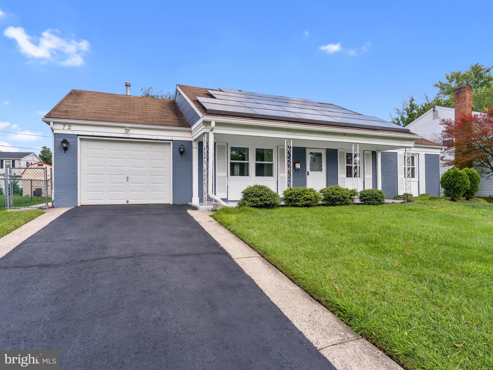 72 NEW CASTLE LANE