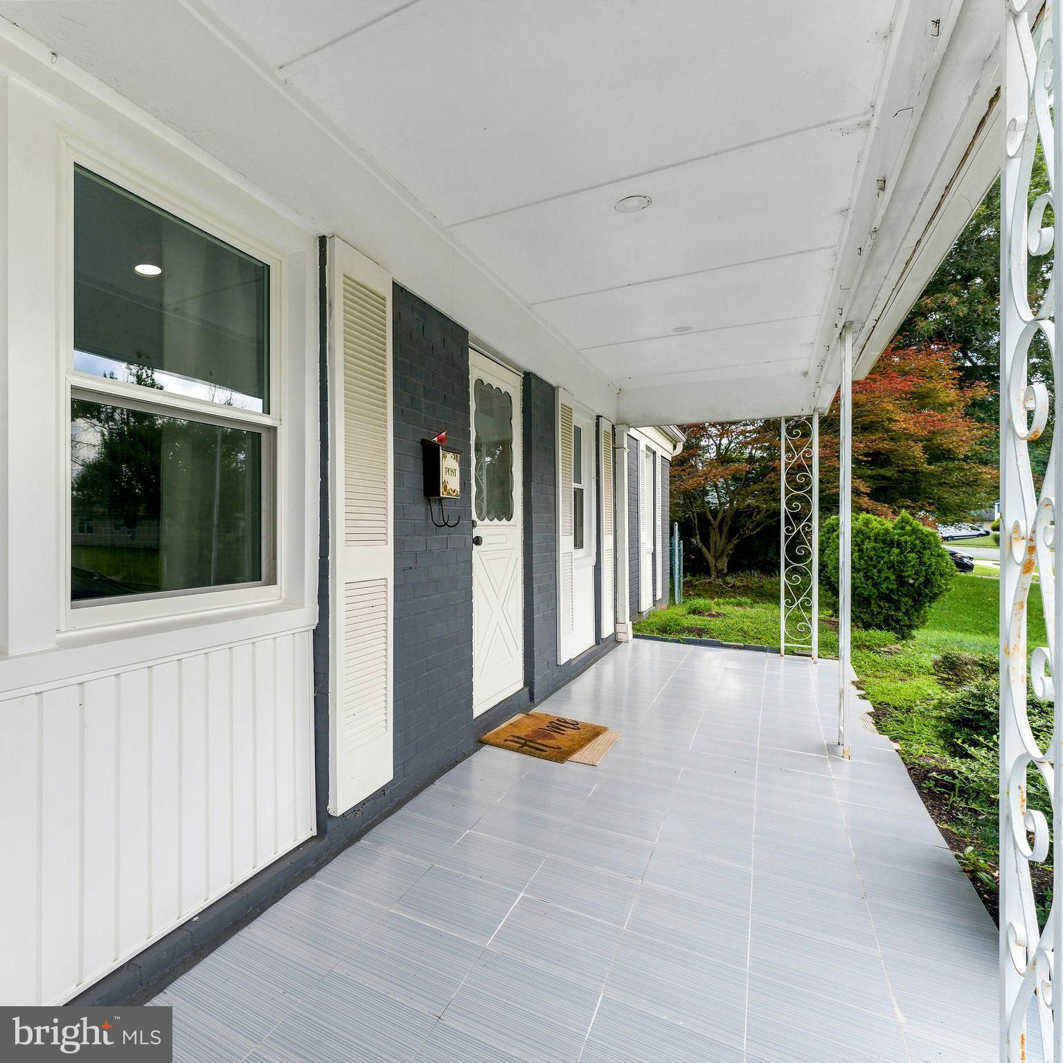 72 NEW CASTLE LANE