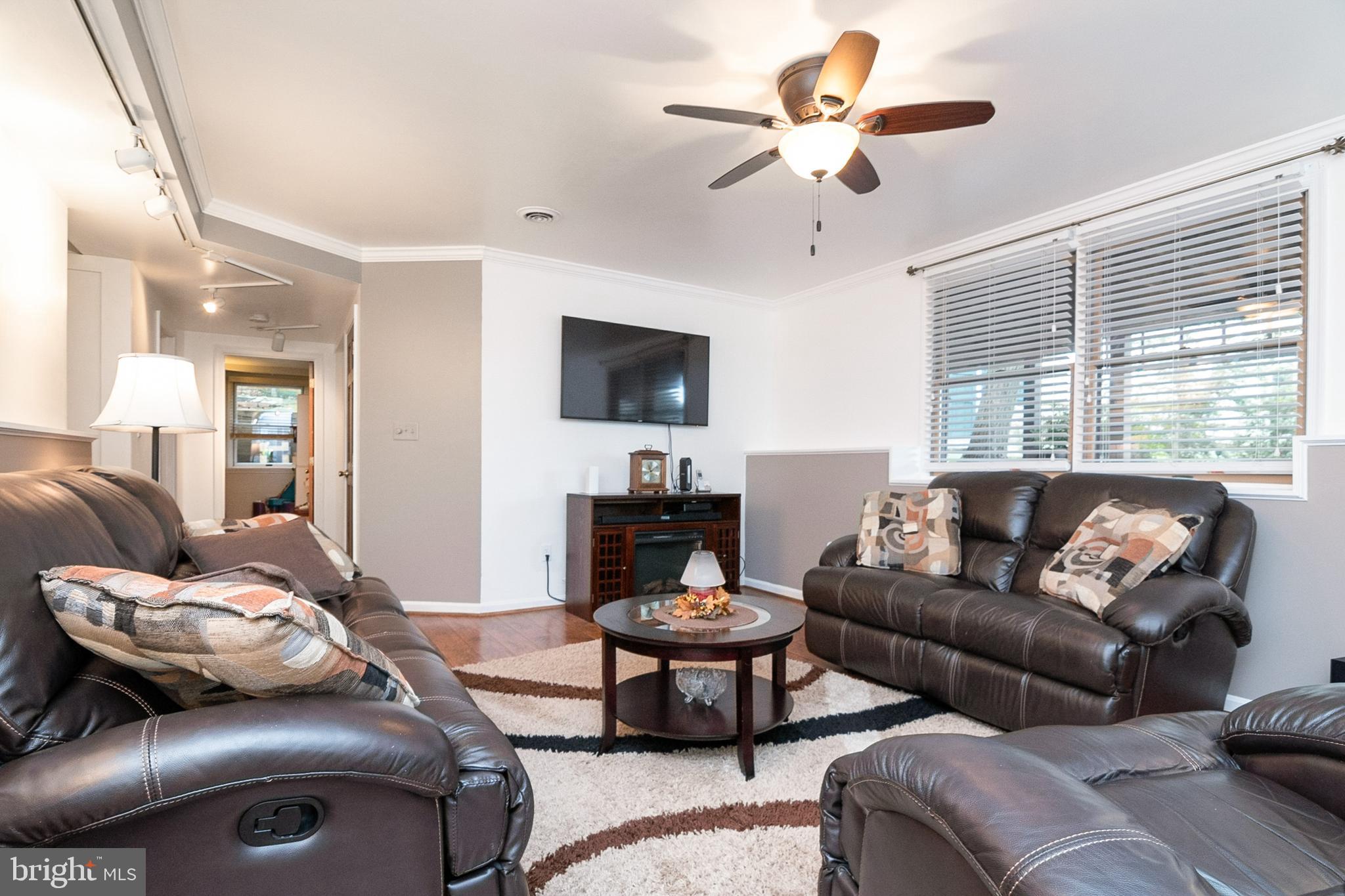 LAKE LINGANORE - Residential